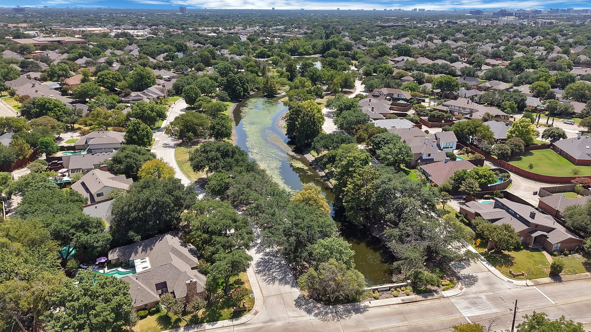 Single Family Residence For Sale in Collin County , 4311 Firebrick Lane, Dallas, Texas 75287, 4 Bedroom, 3 Bathroom, 2 Garage spaces, 2,605 Sqft, built in 1981, mls#21366794, Real Estate Agent in Dallas, Homes For Sale in Collin county, Homes For Sale in Dallas, Realtor in Dallas Texas, Real Estate Brokerage Independent Realty Texas, Luminita Cordes Realtor