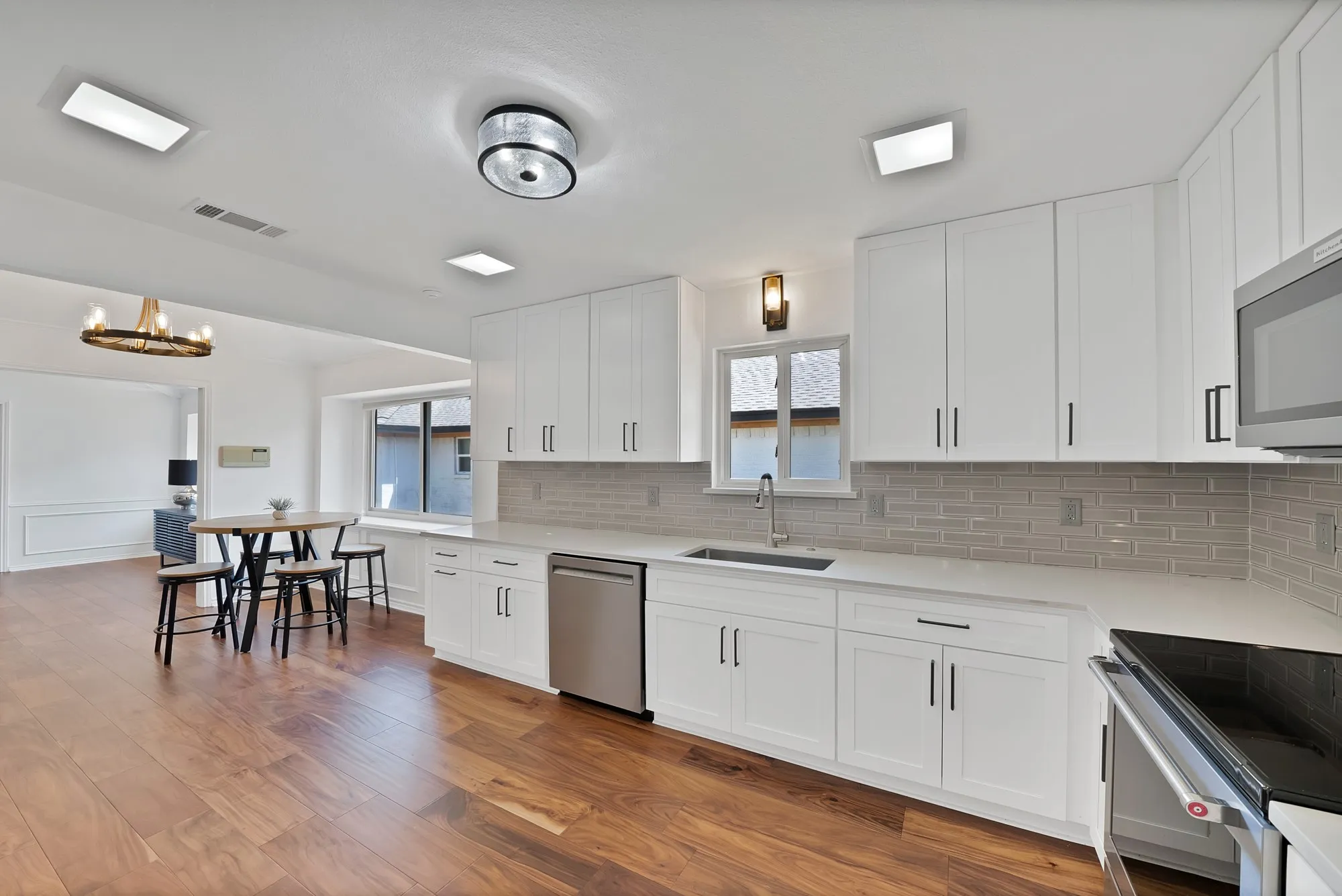 Single Family Residence For Sale in Collin County , 4311 Firebrick Lane, Dallas, Texas 75287, 4 Bedroom, 3 Bathroom, 2 Garage spaces, 2,605 Sqft, built in 1981, mls#21366794, Real Estate Agent in Dallas, Homes For Sale in Collin county, Homes For Sale in Dallas, Realtor in Dallas Texas, Real Estate Brokerage Independent Realty Texas, Luminita Cordes Realtor