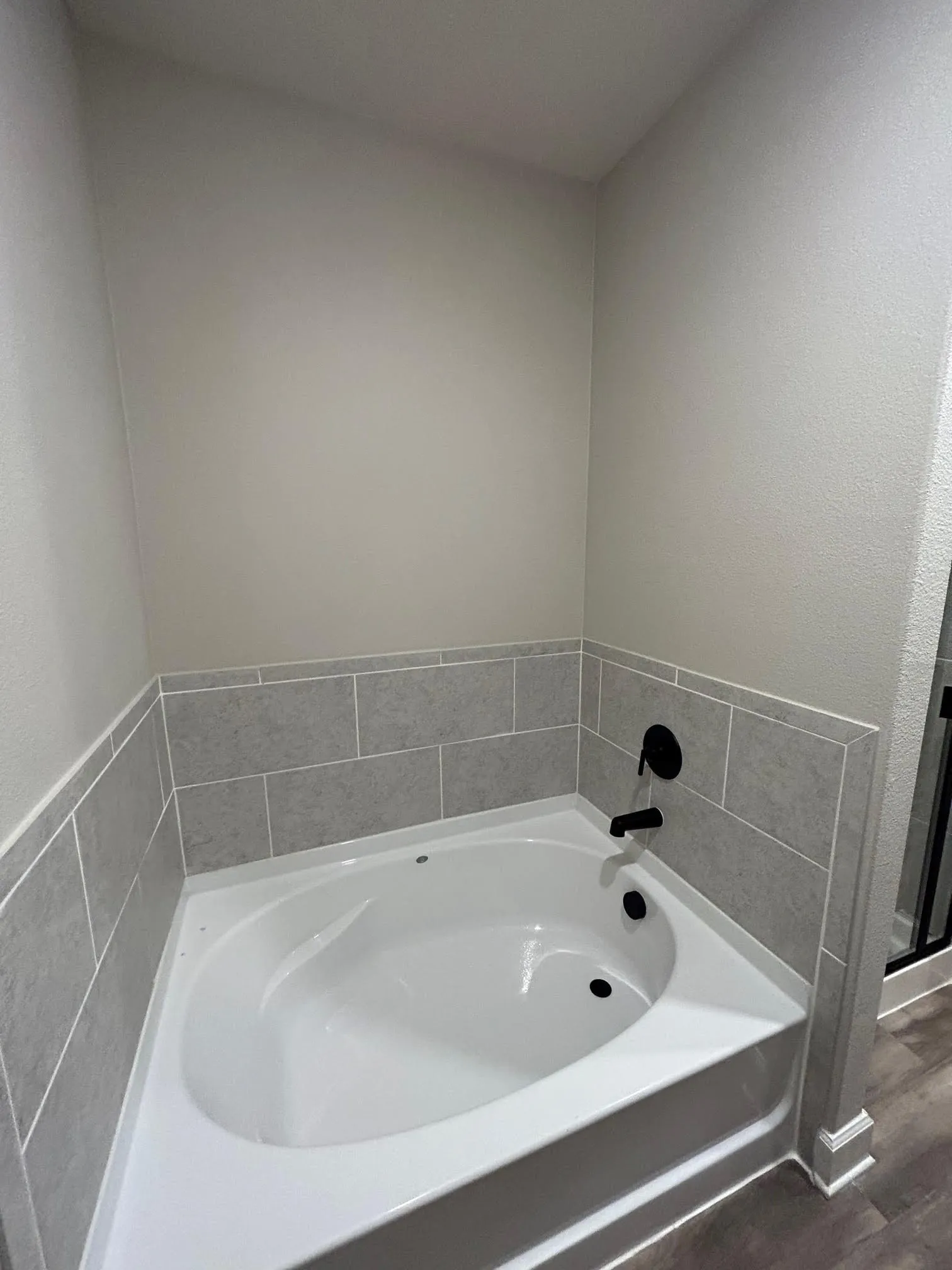 Single Family Residence For Rent in Collin County , 2116 Brentwood Drive, Anna, Texas 75409, 5 Bedroom, 3 Bathroom, 2 Garage spaces, 2,700 Sqft, built in 2023, mls#21366821, Real Estate Agent in Anna, Homes For Rent in Collin county, Homes For Rent in Anna, Realtor in Anna Texas, Real Estate Brokerage Independent Realty Texas, Luminita Cordes Realtor