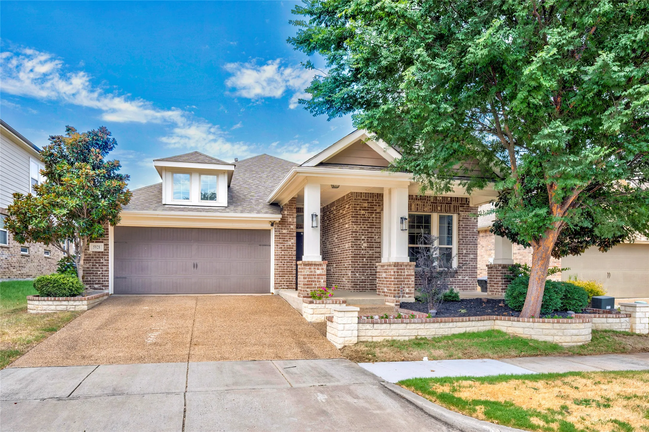 Single Family Residence For Sale in Collin County , 5928 Silverton Avenue, Mc Kinney, Texas 75070, 4 Bedroom, 3 Bathroom, 2 Garage spaces, 2,391 Sqft, built in 2014, mls#21365846, Real Estate Agent in Mc Kinney, Homes For Sale in Collin county, Homes For Sale in Mc Kinney, Realtor in Mc Kinney Texas, Real Estate Brokerage Independent Realty Texas, Luminita Cordes Realtor