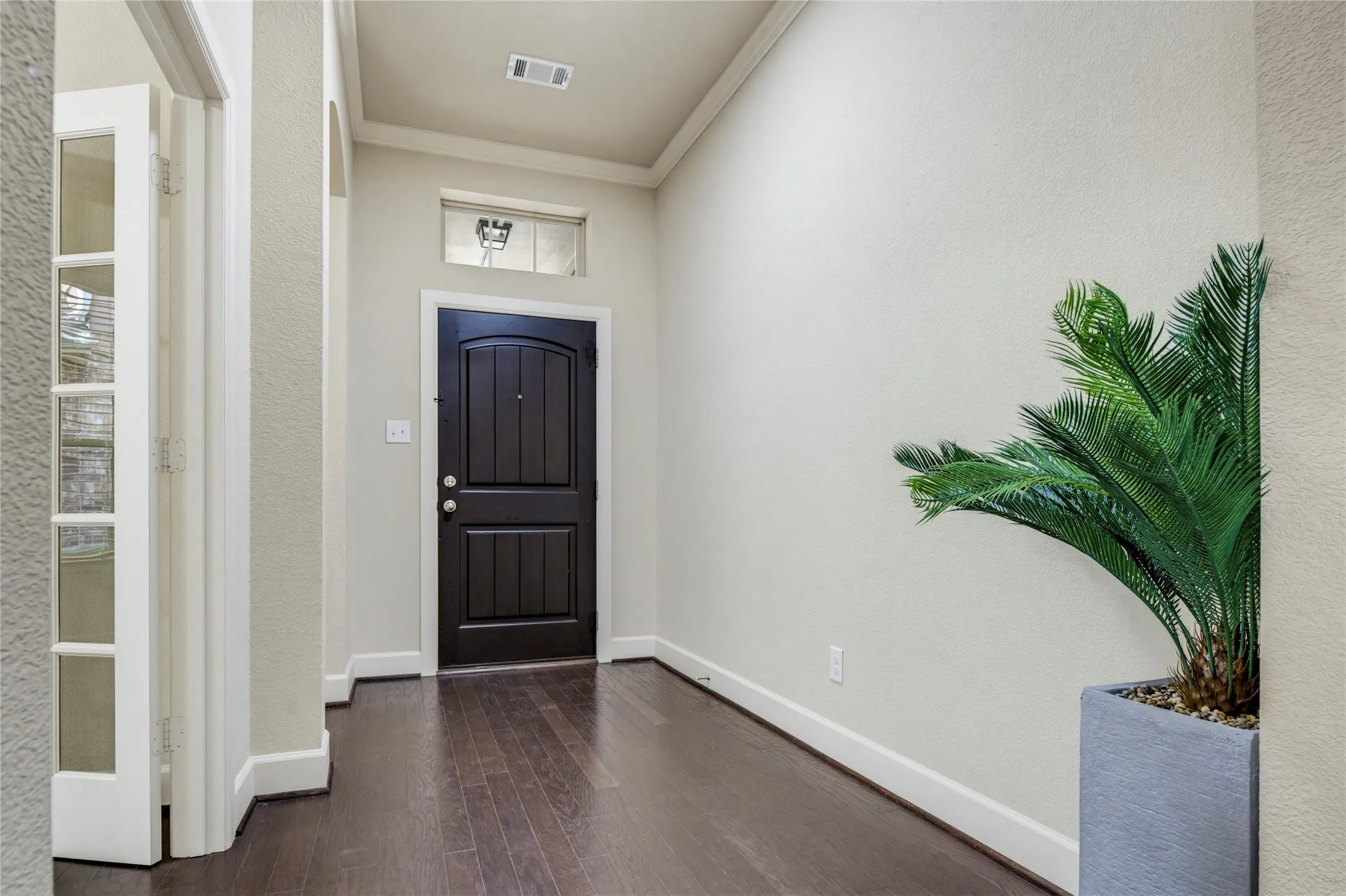 Single Family Residence For Sale in Collin County , 5928 Silverton Avenue, Mc Kinney, Texas 75070, 4 Bedroom, 3 Bathroom, 2 Garage spaces, 2,391 Sqft, built in 2014, mls#21365846, Real Estate Agent in Mc Kinney, Homes For Sale in Collin county, Homes For Sale in Mc Kinney, Realtor in Mc Kinney Texas, Real Estate Brokerage Independent Realty Texas, Luminita Cordes Realtor