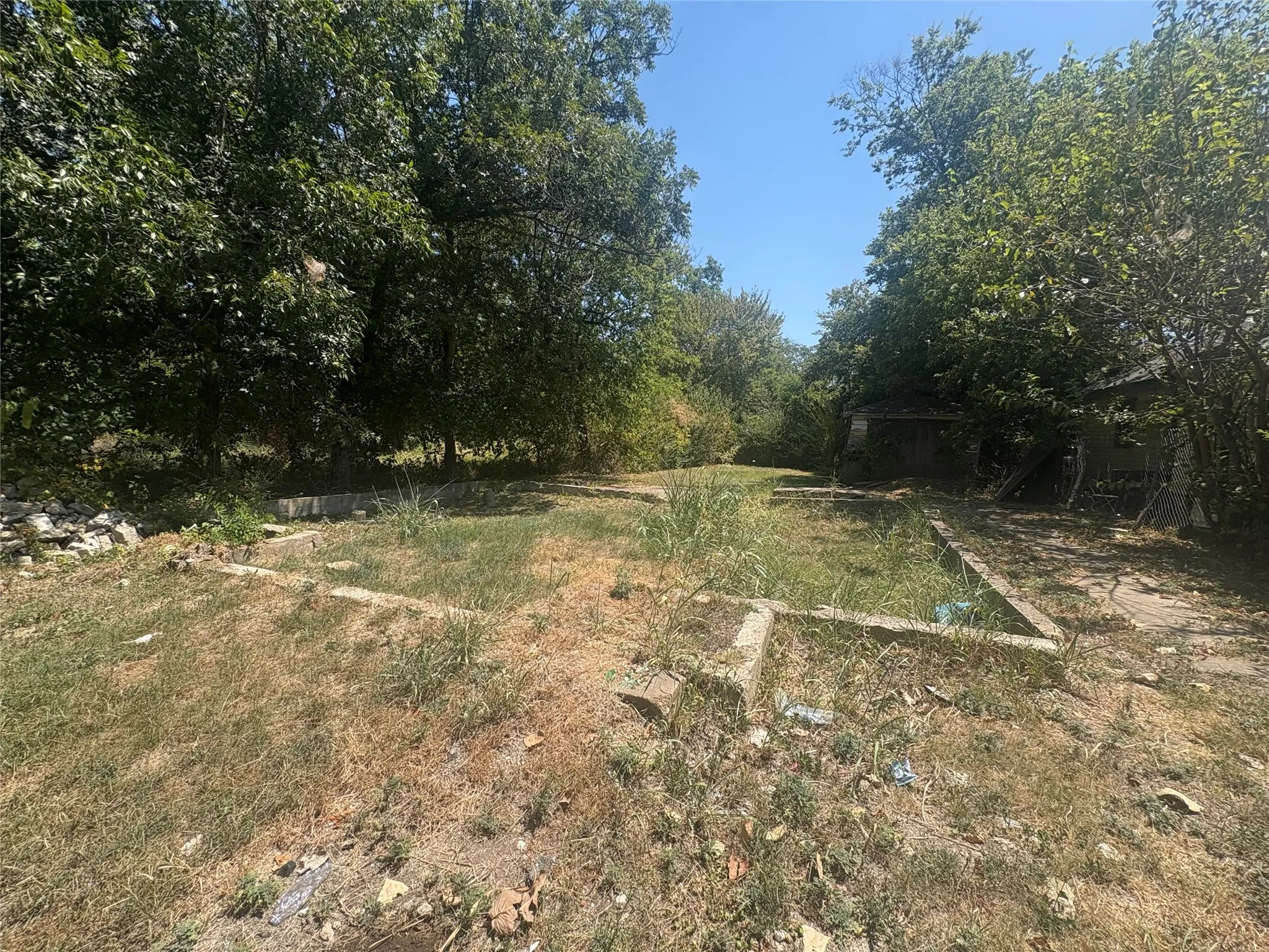 Improved Land For Sale in Dallas County , 2706 Prosperity Avenue, Dallas, Texas 75216, 0, 0, Garage spaces, 0 Sqft, built in 0, mls#21365552, Real Estate Agent in Dallas, Homes For Sale in Dallas county, Homes For Sale in Dallas, Realtor in Dallas Texas, Real Estate Brokerage Independent Realty Texas, Luminita Cordes Realtor