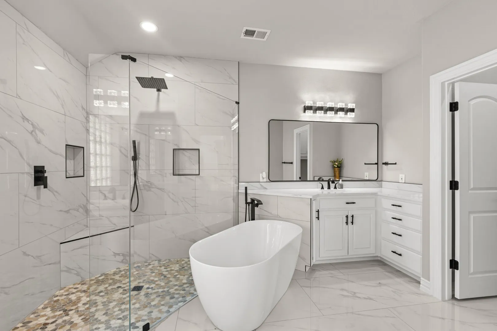 Primary Standing Shower