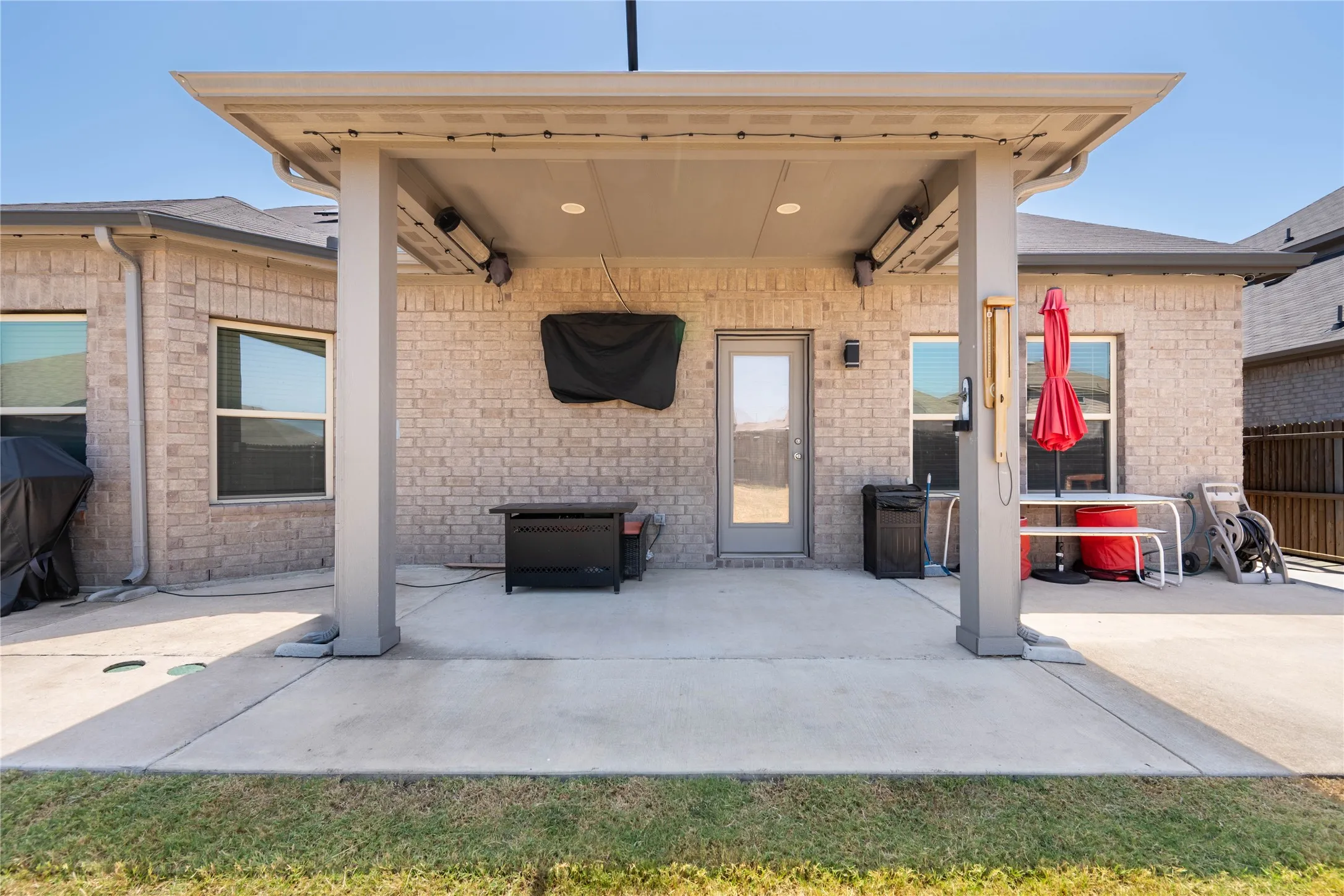 Single Family Residence For Sale in Hunt County , 1913 Damianita Drive, Royse City, Texas 75189, 4 Bedroom, 3 Bathroom, 2 Garage spaces, 2,872 Sqft, built in 2021, mls#21365833, Real Estate Agent in Royse City, Homes For Sale in Hunt county, Homes For Sale in Royse City, Realtor in Royse City Texas, Real Estate Brokerage Independent Realty Texas, Luminita Cordes Realtor