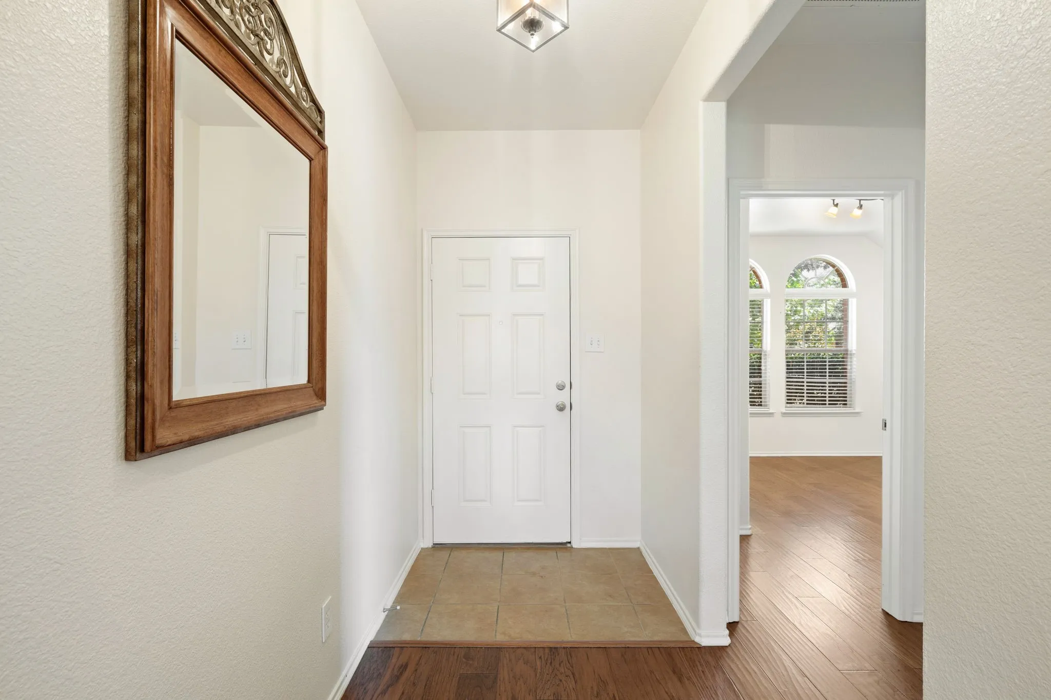 Single Family Residence For Rent in Ellis County , 104 Holly Street, Waxahachie, Texas 75165, 3 Bedroom, 2 Bathroom, 2 Garage spaces, 1,842 Sqft, built in 2010, mls#21366797, Real Estate Agent in Waxahachie, Homes For Rent in Ellis county, Homes For Rent in Waxahachie, Realtor in Waxahachie Texas, Real Estate Brokerage Independent Realty Texas, Luminita Cordes Realtor