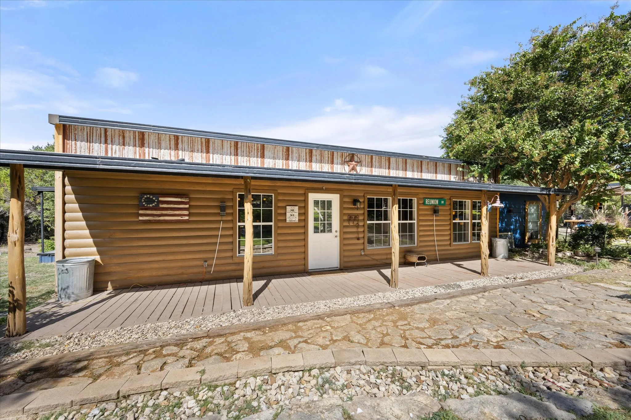 Single Family Residence For Sale in Somervell County , 1393 Shady Oaks Circle, Glen Rose, Texas 76043, 3 Bedroom, 2 Bathroom, Garage spaces, 1,567 Sqft, built in 2009, mls#21366675, Real Estate Agent in Glen Rose, Homes For Sale in Somervell county, Homes For Sale in Glen Rose, Realtor in Glen Rose Texas, Real Estate Brokerage Independent Realty Texas, Luminita Cordes Realtor