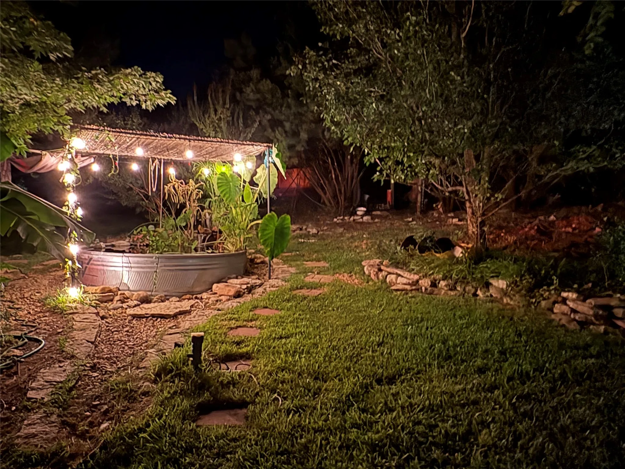 Single Family Residence For Sale in Somervell County , 1393 Shady Oaks Circle, Glen Rose, Texas 76043, 3 Bedroom, 2 Bathroom, Garage spaces, 1,567 Sqft, built in 2009, mls#21366675, Real Estate Agent in Glen Rose, Homes For Sale in Somervell county, Homes For Sale in Glen Rose, Realtor in Glen Rose Texas, Real Estate Brokerage Independent Realty Texas, Luminita Cordes Realtor