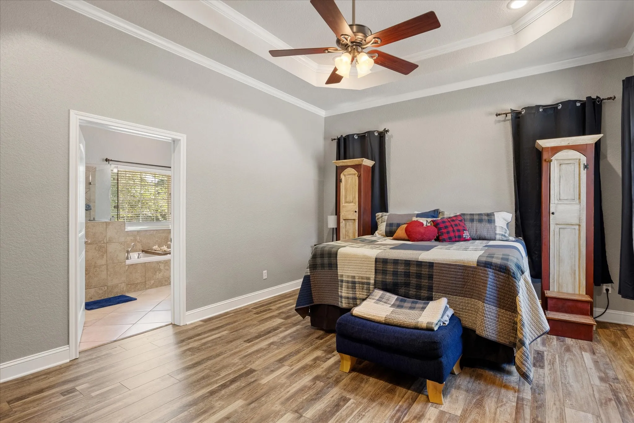 Single Family Residence For Sale in Palo Pinto County , 190 Lone Oak, Mineral Wells, Texas 76067, 3 Bedroom, 2 Bathroom, 2 Garage spaces, 2,069 Sqft, built in 2008, mls#21366831, Real Estate Agent in Mineral Wells, Homes For Sale in Palo Pinto county, Homes For Sale in Mineral Wells, Realtor in Mineral Wells Texas, Real Estate Brokerage Independent Realty Texas, Luminita Cordes Realtor