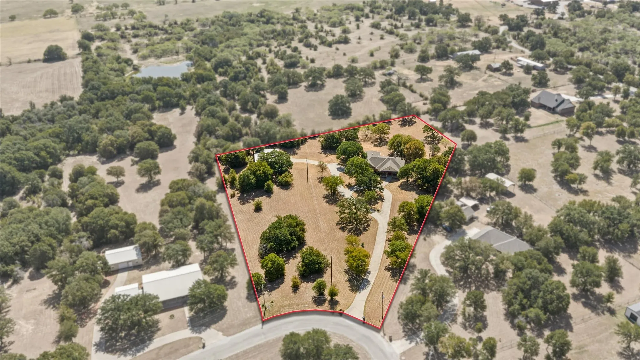 Single Family Residence For Sale in Palo Pinto County , 190 Lone Oak, Mineral Wells, Texas 76067, 3 Bedroom, 2 Bathroom, 2 Garage spaces, 2,069 Sqft, built in 2008, mls#21366831, Real Estate Agent in Mineral Wells, Homes For Sale in Palo Pinto county, Homes For Sale in Mineral Wells, Realtor in Mineral Wells Texas, Real Estate Brokerage Independent Realty Texas, Luminita Cordes Realtor
