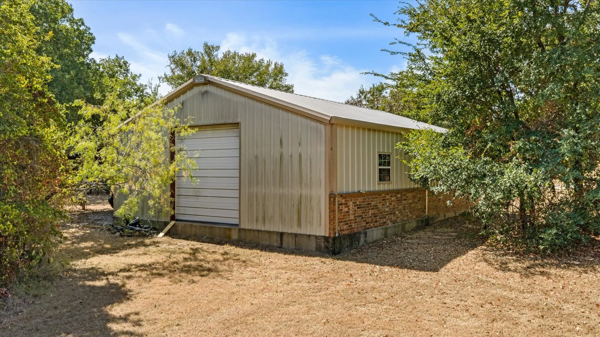 Single Family Residence For Sale in Palo Pinto County , 190 Lone Oak, Mineral Wells, Texas 76067, 3 Bedroom, 2 Bathroom, 2 Garage spaces, 2,069 Sqft, built in 2008, mls#21366831, Real Estate Agent in Mineral Wells, Homes For Sale in Palo Pinto county, Homes For Sale in Mineral Wells, Realtor in Mineral Wells Texas, Real Estate Brokerage Independent Realty Texas, Luminita Cordes Realtor