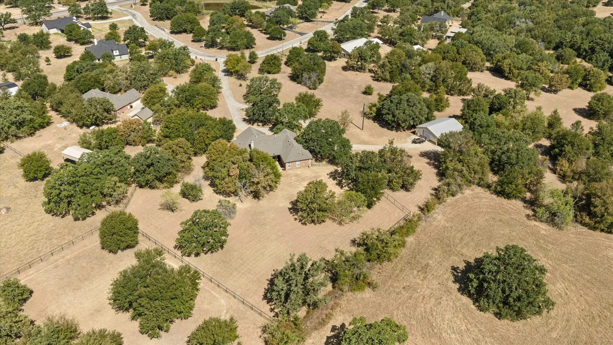 Single Family Residence For Sale in Palo Pinto County , 190 Lone Oak, Mineral Wells, Texas 76067, 3 Bedroom, 2 Bathroom, 2 Garage spaces, 2,069 Sqft, built in 2008, mls#21366831, Real Estate Agent in Mineral Wells, Homes For Sale in Palo Pinto county, Homes For Sale in Mineral Wells, Realtor in Mineral Wells Texas, Real Estate Brokerage Independent Realty Texas, Luminita Cordes Realtor