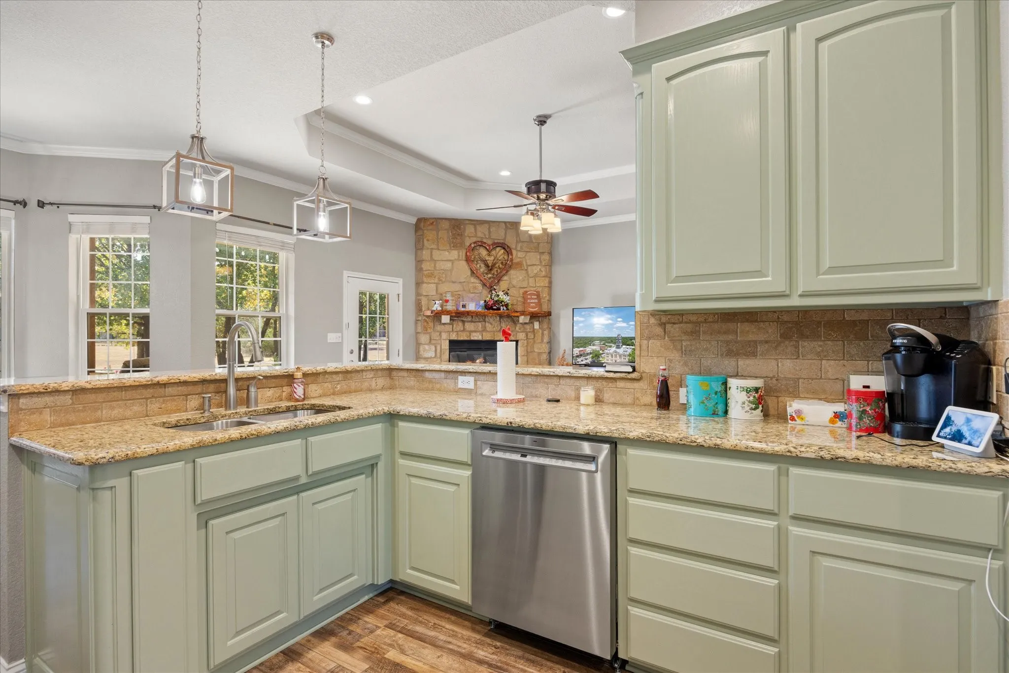Single Family Residence For Sale in Palo Pinto County , 190 Lone Oak, Mineral Wells, Texas 76067, 3 Bedroom, 2 Bathroom, 2 Garage spaces, 2,069 Sqft, built in 2008, mls#21366831, Real Estate Agent in Mineral Wells, Homes For Sale in Palo Pinto county, Homes For Sale in Mineral Wells, Realtor in Mineral Wells Texas, Real Estate Brokerage Independent Realty Texas, Luminita Cordes Realtor
