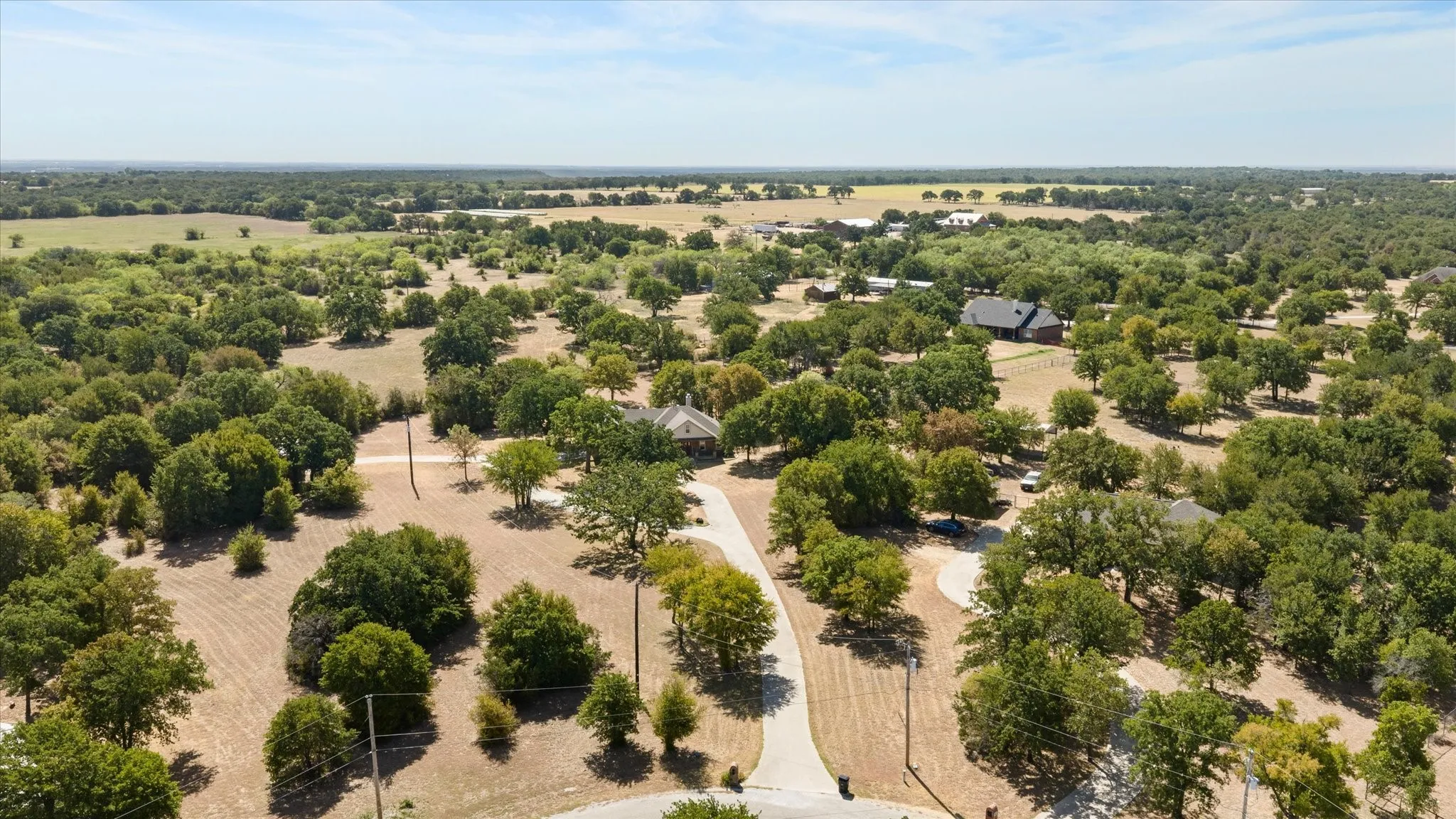 Single Family Residence For Sale in Palo Pinto County , 190 Lone Oak, Mineral Wells, Texas 76067, 3 Bedroom, 2 Bathroom, 2 Garage spaces, 2,069 Sqft, built in 2008, mls#21366831, Real Estate Agent in Mineral Wells, Homes For Sale in Palo Pinto county, Homes For Sale in Mineral Wells, Realtor in Mineral Wells Texas, Real Estate Brokerage Independent Realty Texas, Luminita Cordes Realtor