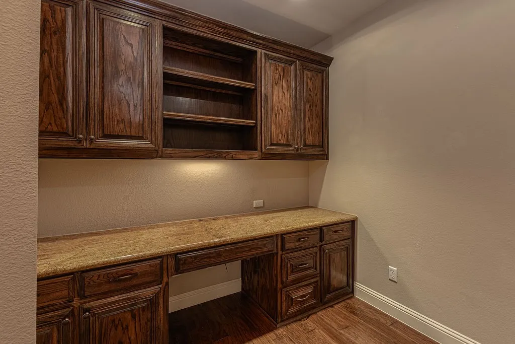 Single Family Residence For Sale in Collin County , 5610 Hummingbird Lane, Fairview, Texas 75069, 3 Bedroom, 2 Bathroom, 2 Garage spaces, 2,268 Sqft, built in 2013, mls#21366412, Real Estate Agent in Fairview, Homes For Sale in Collin county, Homes For Sale in Fairview, Realtor in Fairview Texas, Real Estate Brokerage Independent Realty Texas, Luminita Cordes Realtor