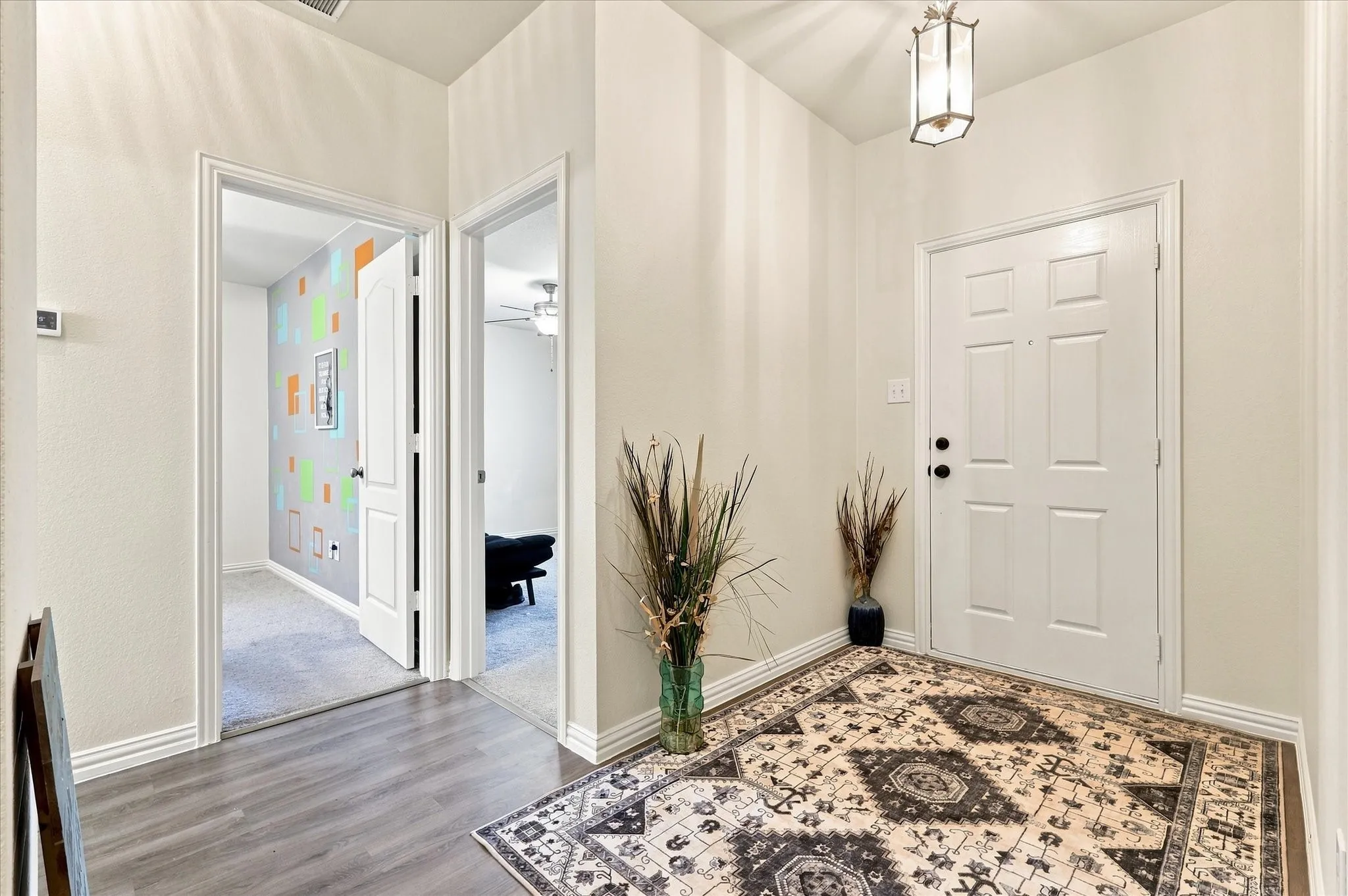 Single Family Residence For Sale in Denton County , 1012 Scenic Drive, Justin, Texas 76247, 4 Bedroom, 2 Bathroom, 2 Garage spaces, 1,635 Sqft, built in 2006, mls#21365717, Real Estate Agent in Justin, Homes For Sale in Denton county, Homes For Sale in Justin, Realtor in Justin Texas, Real Estate Brokerage Independent Realty Texas, Luminita Cordes Realtor