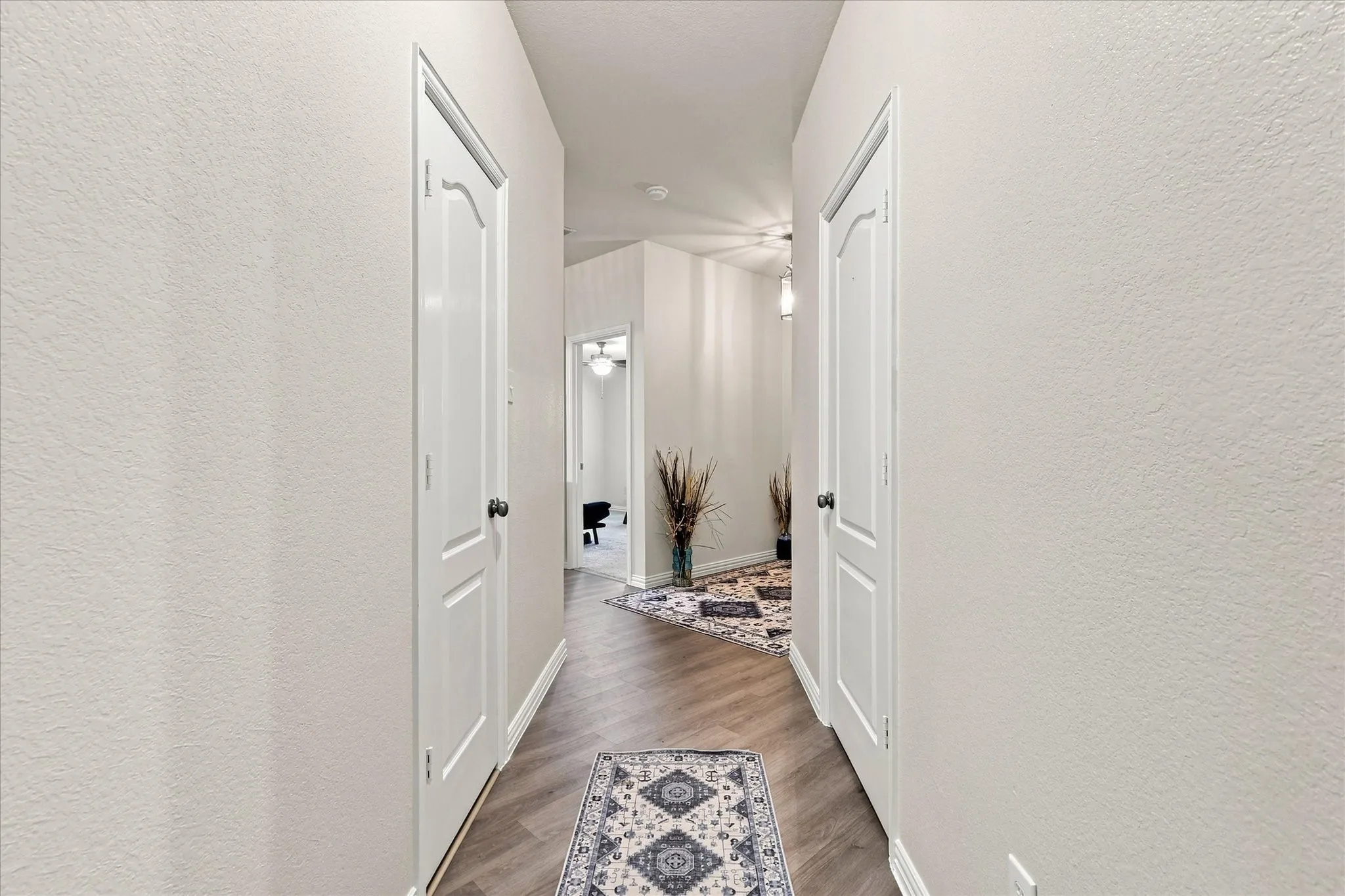 Single Family Residence For Sale in Denton County , 1012 Scenic Drive, Justin, Texas 76247, 4 Bedroom, 2 Bathroom, 2 Garage spaces, 1,635 Sqft, built in 2006, mls#21365717, Real Estate Agent in Justin, Homes For Sale in Denton county, Homes For Sale in Justin, Realtor in Justin Texas, Real Estate Brokerage Independent Realty Texas, Luminita Cordes Realtor