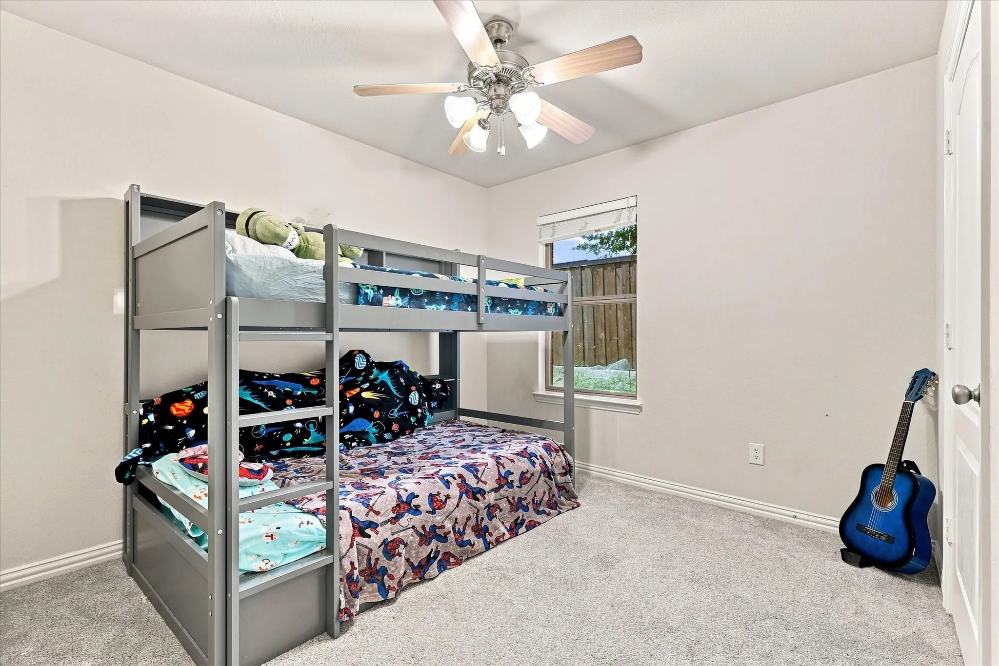 Single Family Residence For Sale in Denton County , 1012 Scenic Drive, Justin, Texas 76247, 4 Bedroom, 2 Bathroom, 2 Garage spaces, 1,635 Sqft, built in 2006, mls#21365717, Real Estate Agent in Justin, Homes For Sale in Denton county, Homes For Sale in Justin, Realtor in Justin Texas, Real Estate Brokerage Independent Realty Texas, Luminita Cordes Realtor