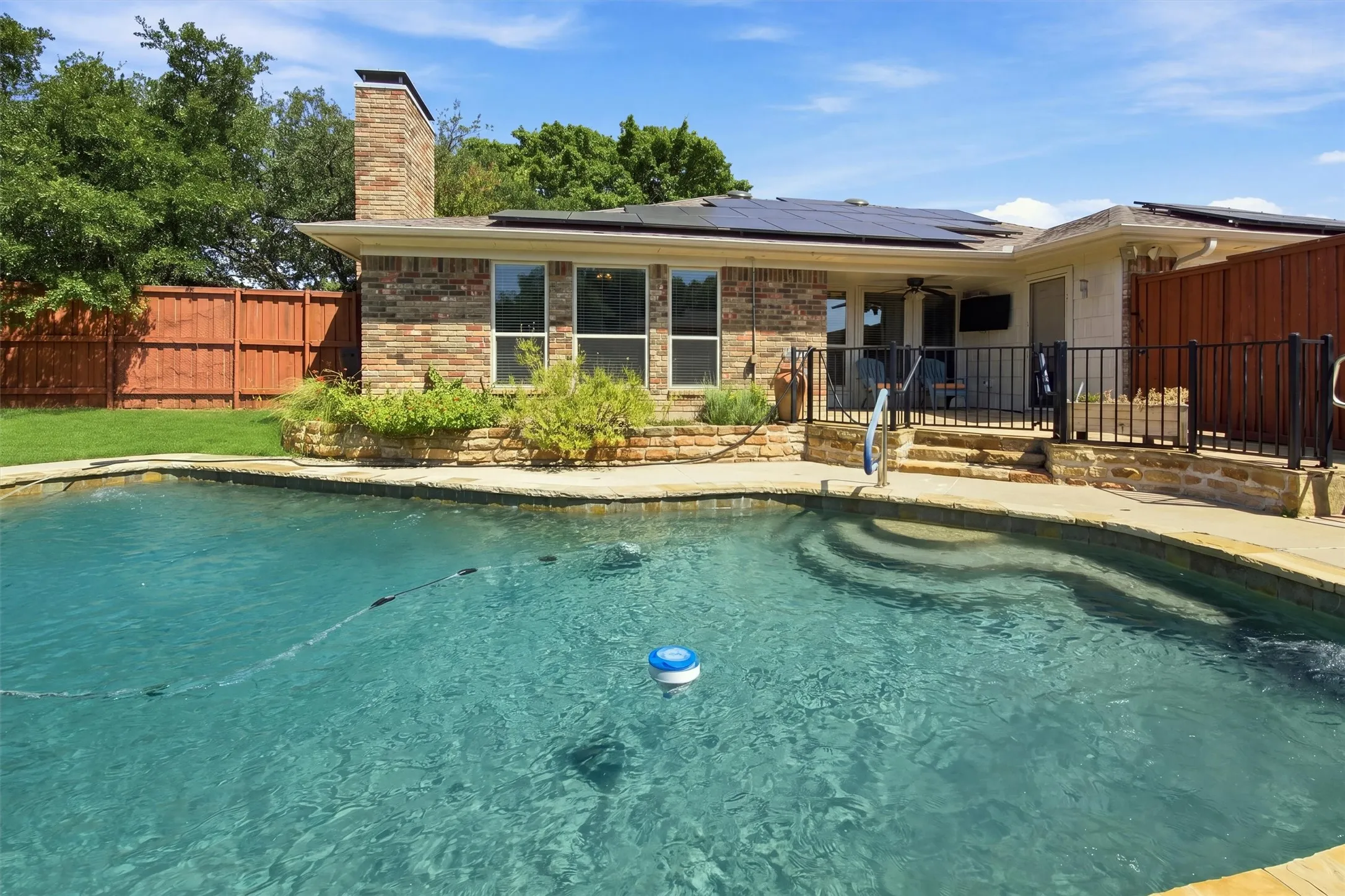 Single Family Residence For Sale in Collin County , 2210 Bengal Lane, Plano, Texas 75023, 3 Bedroom, 2 Bathroom, 2 Garage spaces, 1,827 Sqft, built in 1975, mls#21366837, Real Estate Agent in Plano, Homes For Sale in Collin county, Homes For Sale in Plano, Realtor in Plano Texas, Real Estate Brokerage Independent Realty Texas, Luminita Cordes Realtor