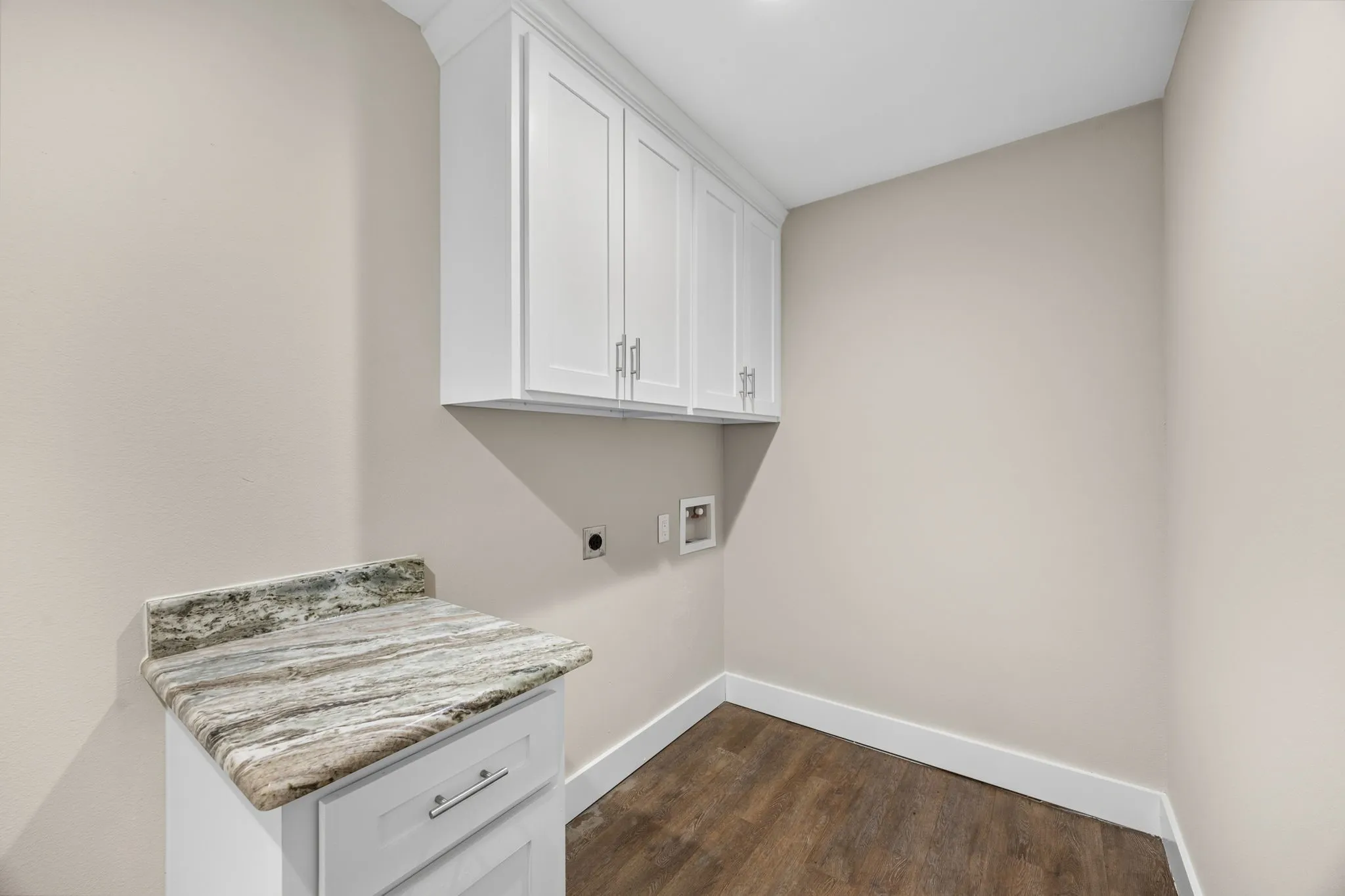 Single Family Residence For Sale in Lamar County , 5250 Cooper Street, Reno, Texas 75462, 3 Bedroom, 2 Bathroom, 2 Garage spaces, 1,499 Sqft, built in 2022, mls#21366739, Real Estate Agent in Reno, Homes For Sale in Lamar county, Homes For Sale in Reno, Realtor in Reno Texas, Real Estate Brokerage Independent Realty Texas, Luminita Cordes Realtor