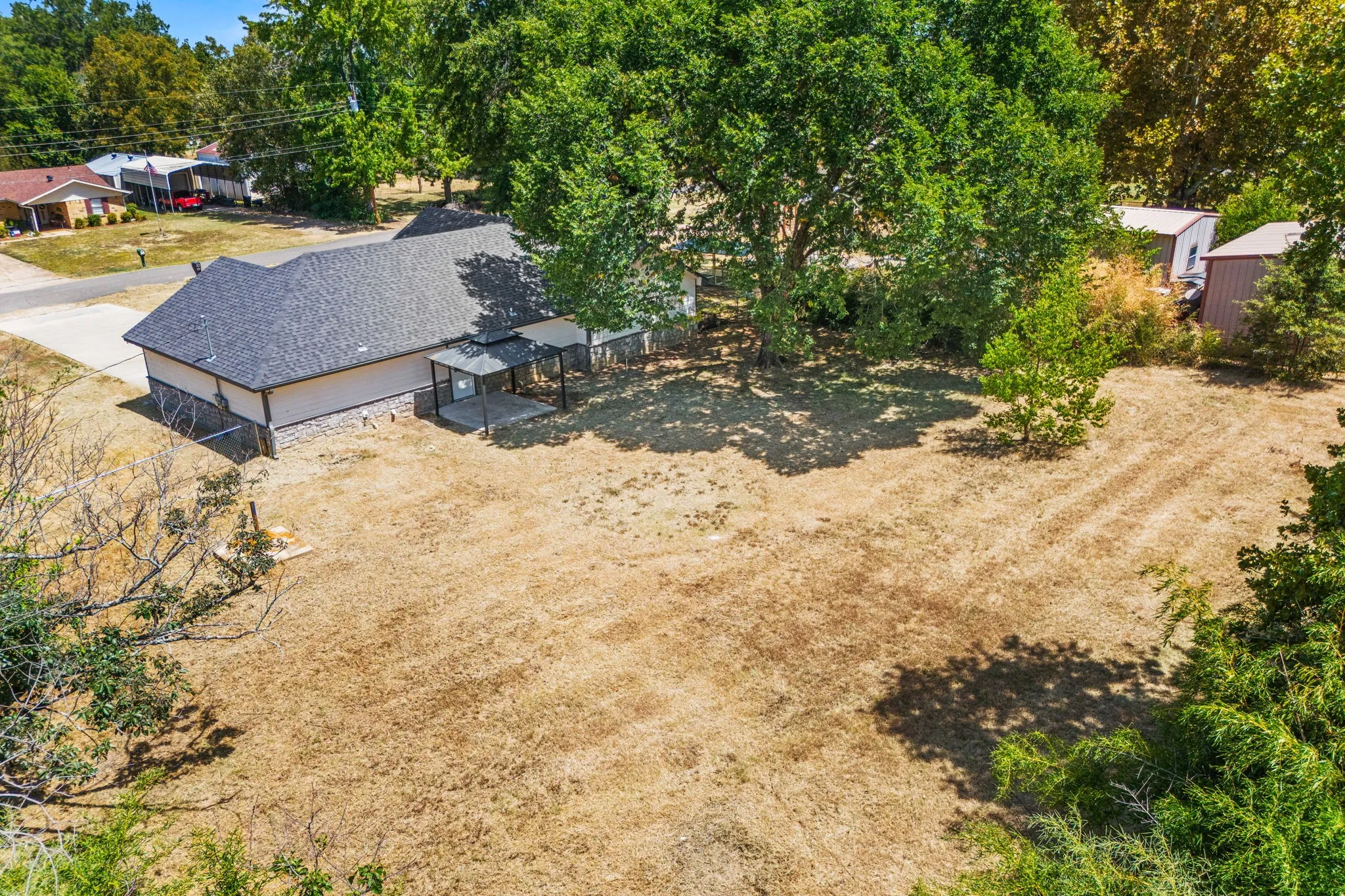 Single Family Residence For Sale in Lamar County , 5250 Cooper Street, Reno, Texas 75462, 3 Bedroom, 2 Bathroom, 2 Garage spaces, 1,499 Sqft, built in 2022, mls#21366739, Real Estate Agent in Reno, Homes For Sale in Lamar county, Homes For Sale in Reno, Realtor in Reno Texas, Real Estate Brokerage Independent Realty Texas, Luminita Cordes Realtor