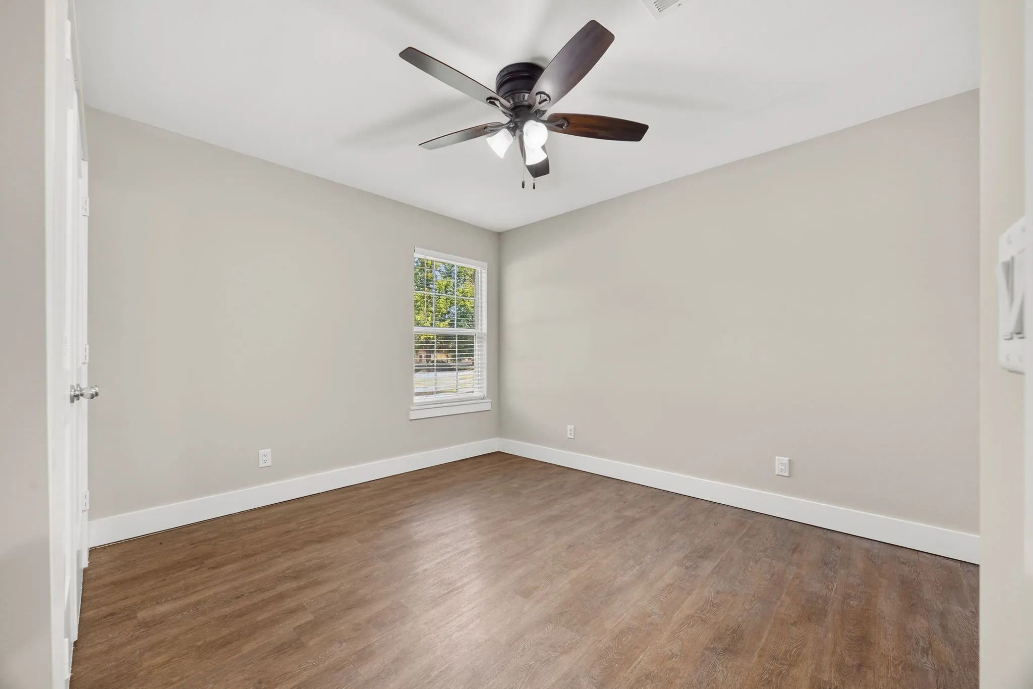 Single Family Residence For Sale in Lamar County , 5250 Cooper Street, Reno, Texas 75462, 3 Bedroom, 2 Bathroom, 2 Garage spaces, 1,499 Sqft, built in 2022, mls#21366739, Real Estate Agent in Reno, Homes For Sale in Lamar county, Homes For Sale in Reno, Realtor in Reno Texas, Real Estate Brokerage Independent Realty Texas, Luminita Cordes Realtor