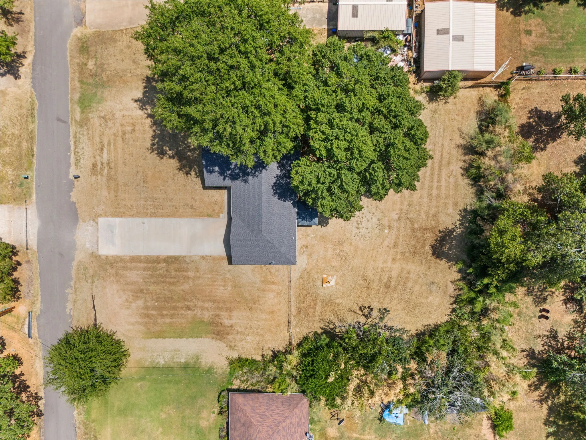 Single Family Residence For Sale in Lamar County , 5250 Cooper Street, Reno, Texas 75462, 3 Bedroom, 2 Bathroom, 2 Garage spaces, 1,499 Sqft, built in 2022, mls#21366739, Real Estate Agent in Reno, Homes For Sale in Lamar county, Homes For Sale in Reno, Realtor in Reno Texas, Real Estate Brokerage Independent Realty Texas, Luminita Cordes Realtor