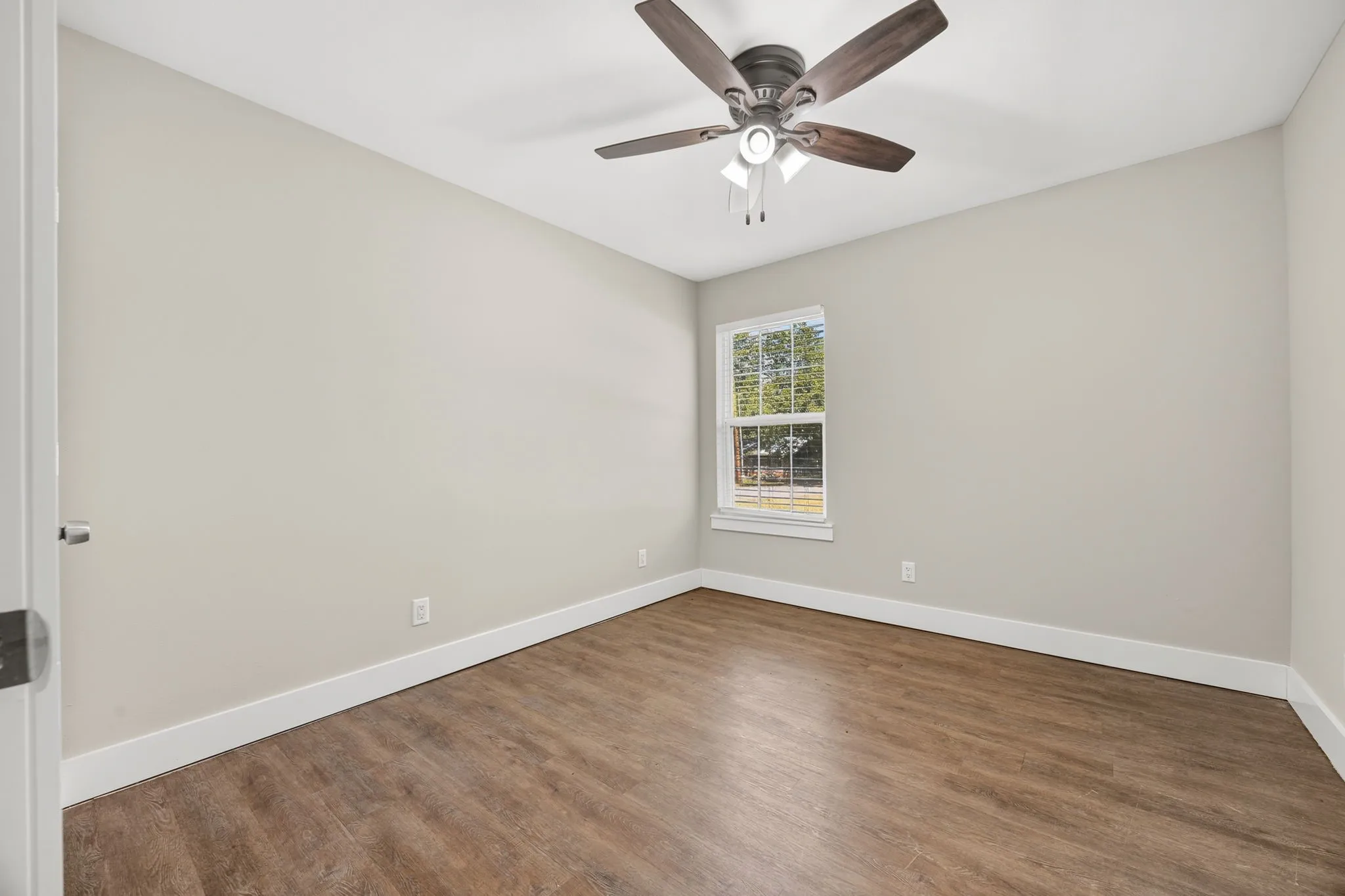 Single Family Residence For Sale in Lamar County , 5250 Cooper Street, Reno, Texas 75462, 3 Bedroom, 2 Bathroom, 2 Garage spaces, 1,499 Sqft, built in 2022, mls#21366739, Real Estate Agent in Reno, Homes For Sale in Lamar county, Homes For Sale in Reno, Realtor in Reno Texas, Real Estate Brokerage Independent Realty Texas, Luminita Cordes Realtor