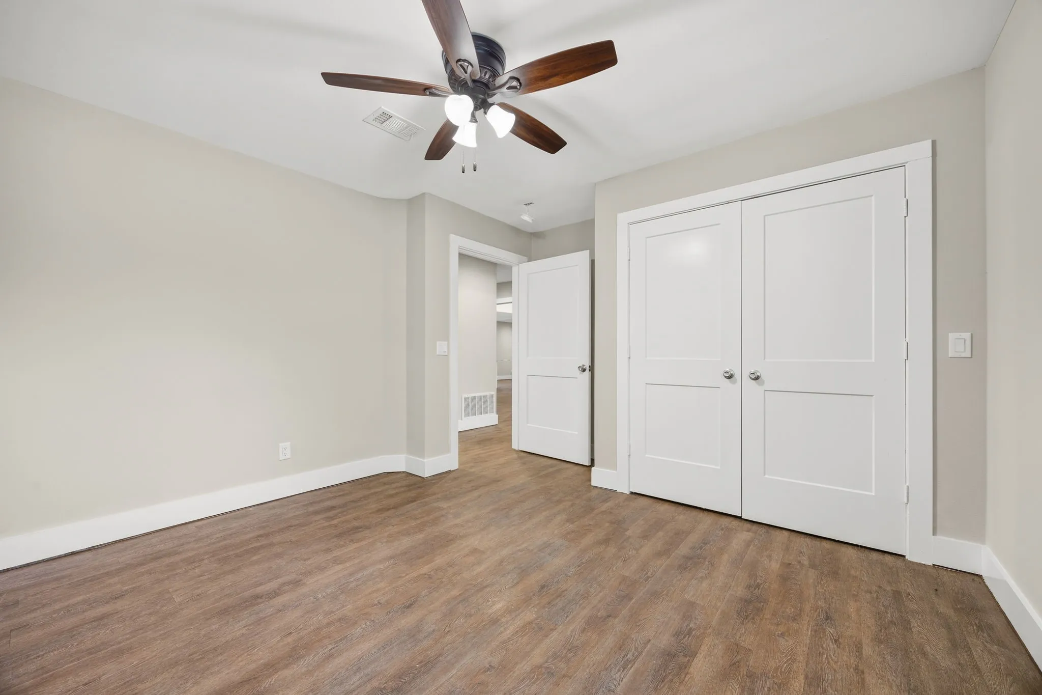 Single Family Residence For Sale in Lamar County , 5250 Cooper Street, Reno, Texas 75462, 3 Bedroom, 2 Bathroom, 2 Garage spaces, 1,499 Sqft, built in 2022, mls#21366739, Real Estate Agent in Reno, Homes For Sale in Lamar county, Homes For Sale in Reno, Realtor in Reno Texas, Real Estate Brokerage Independent Realty Texas, Luminita Cordes Realtor