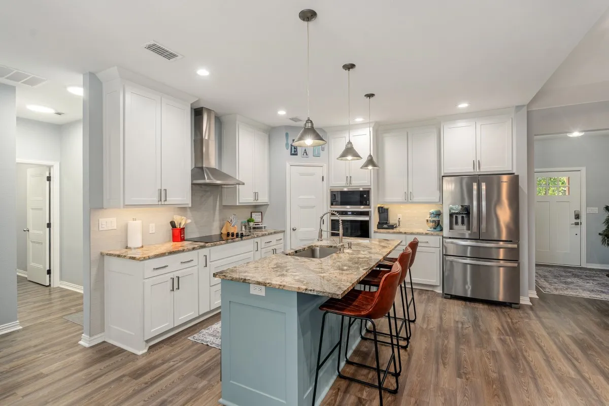 Single Family Residence For Sale in Henderson County , 914 Pin Oak Street, Trinidad, Texas 75163, 4 Bedroom, 3 Bathroom, 2 Garage spaces, 2,444 Sqft, built in 2023, Price $549,000, mls#21366120, Real Estate Agent in Trinidad, Homes For Sale in Henderson county, Homes For Sale in Trinidad, Realtor in Trinidad Texas, Real Estate Brokerage Independent Realty Texas, Luminita Cordes Realtor