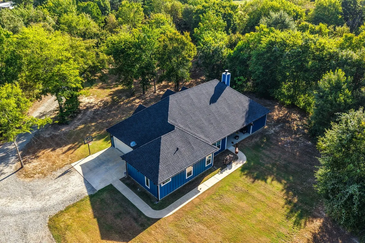 Single Family Residence For Sale in Henderson County , 914 Pin Oak Street, Trinidad, Texas 75163, 4 Bedroom, 3 Bathroom, 2 Garage spaces, 2,444 Sqft, built in 2023, Price $549,000, mls#21366120, Real Estate Agent in Trinidad, Homes For Sale in Henderson county, Homes For Sale in Trinidad, Realtor in Trinidad Texas, Real Estate Brokerage Independent Realty Texas, Luminita Cordes Realtor