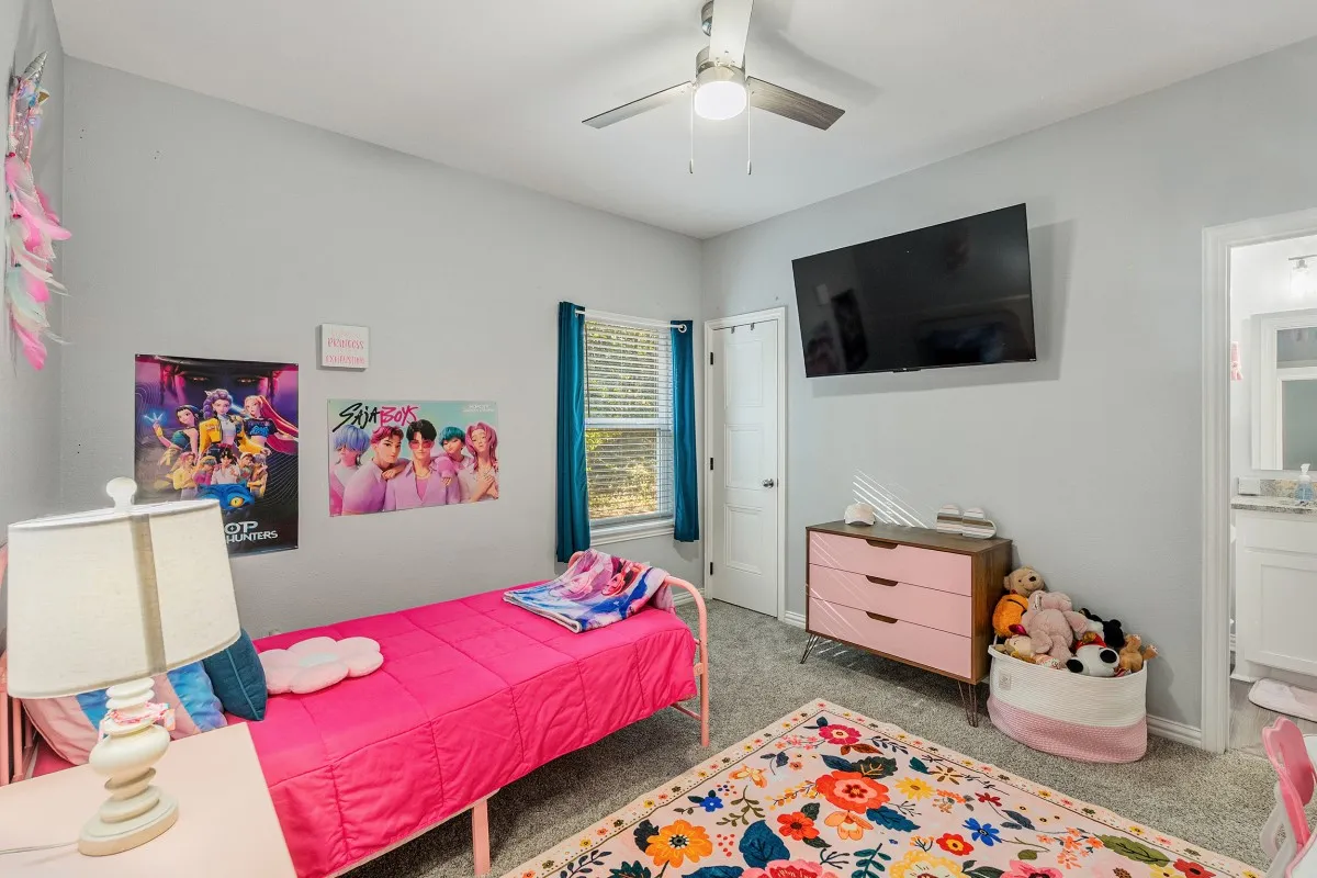 Single Family Residence For Sale in Henderson County , 914 Pin Oak Street, Trinidad, Texas 75163, 4 Bedroom, 3 Bathroom, 2 Garage spaces, 2,444 Sqft, built in 2023, Price $549,000, mls#21366120, Real Estate Agent in Trinidad, Homes For Sale in Henderson county, Homes For Sale in Trinidad, Realtor in Trinidad Texas, Real Estate Brokerage Independent Realty Texas, Luminita Cordes Realtor