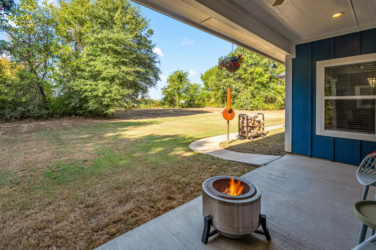 Single Family Residence For Sale in Henderson County , 914 Pin Oak Street, Trinidad, Texas 75163, 4 Bedroom, 3 Bathroom, 2 Garage spaces, 2,444 Sqft, built in 2023, Price $549,000, mls#21366120, Real Estate Agent in Trinidad, Homes For Sale in Henderson county, Homes For Sale in Trinidad, Realtor in Trinidad Texas, Real Estate Brokerage Independent Realty Texas, Luminita Cordes Realtor