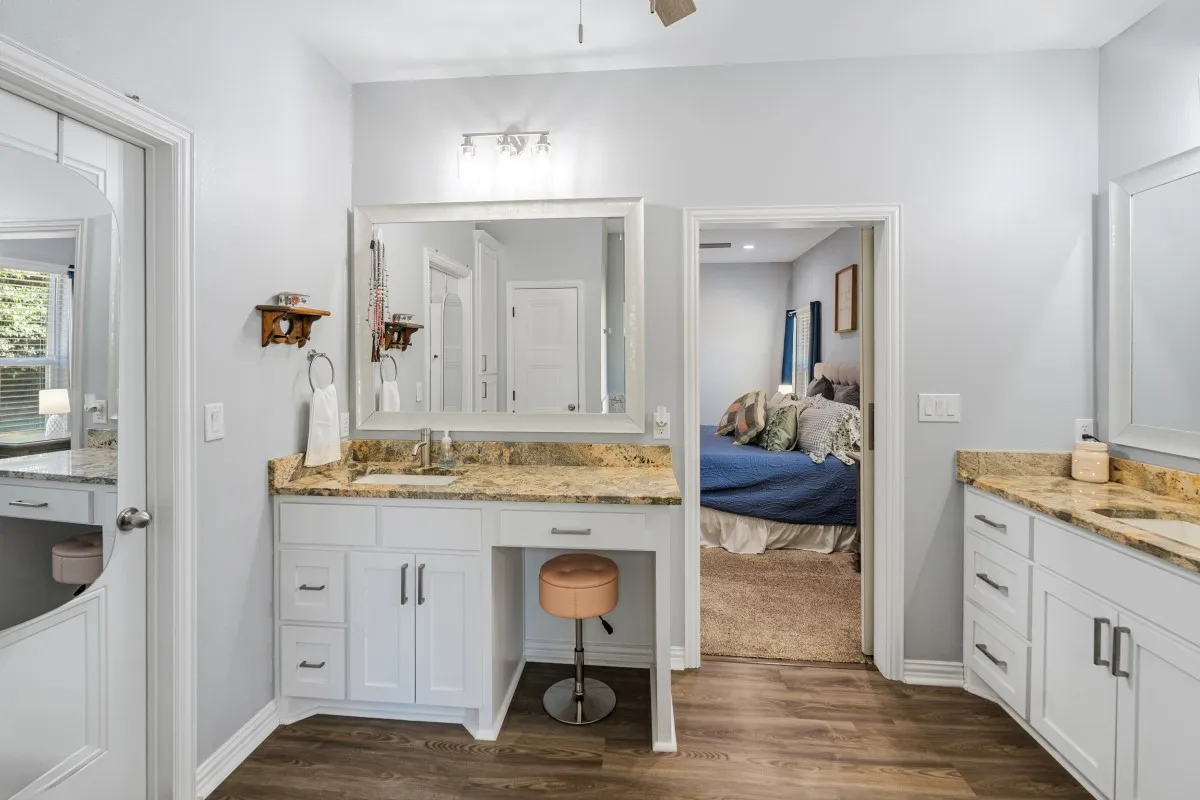 Single Family Residence For Sale in Henderson County , 914 Pin Oak Street, Trinidad, Texas 75163, 4 Bedroom, 3 Bathroom, 2 Garage spaces, 2,444 Sqft, built in 2023, Price $549,000, mls#21366120, Real Estate Agent in Trinidad, Homes For Sale in Henderson county, Homes For Sale in Trinidad, Realtor in Trinidad Texas, Real Estate Brokerage Independent Realty Texas, Luminita Cordes Realtor