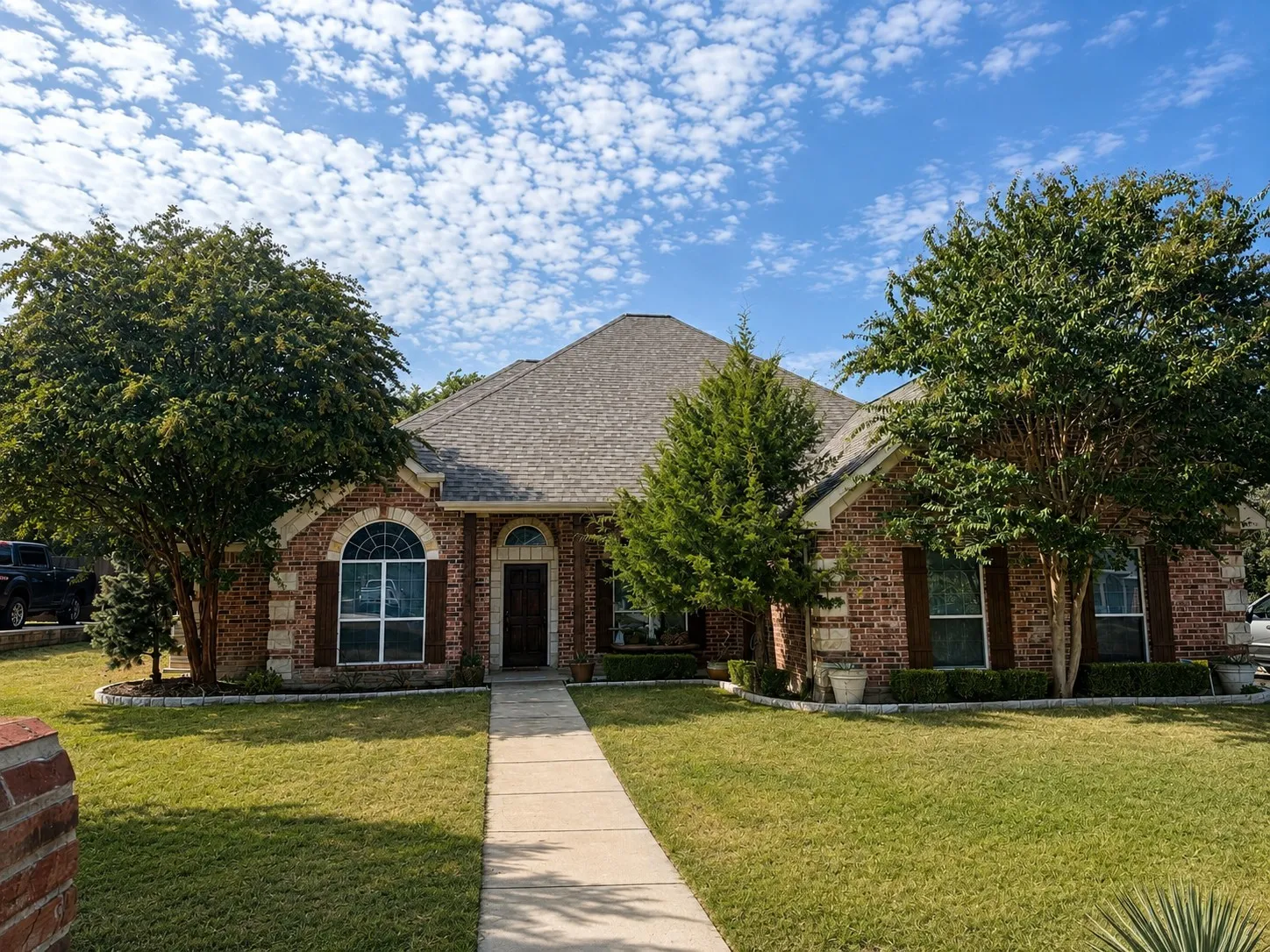 Single Family Residence For Sale in Wise County , 209 Cyndilu Lane, Decatur, Texas 76234, 3 Bedroom, 3 Bathroom, 3 Garage spaces, 2,308 Sqft, built in 2006, mls#21363271, Real Estate Agent in Decatur, Homes For Sale in Wise county, Homes For Sale in Decatur, Realtor in Decatur Texas, Real Estate Brokerage Independent Realty Texas, Luminita Cordes Realtor
