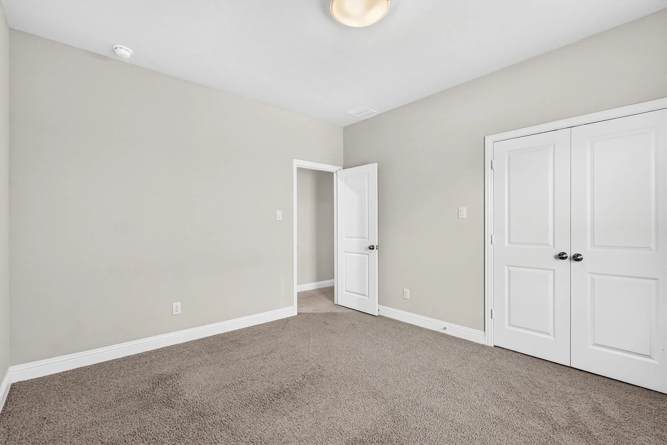 Single Family Residence For Sale in Collin County , 8226 Natchez Trail, Dallas, Texas 75252, 4 Bedroom, 4 Bathroom, 2 Garage spaces, 2,499 Sqft, built in 2020, mls#21365764, Real Estate Agent in Dallas, Homes For Sale in Collin county, Homes For Sale in Dallas, Realtor in Dallas Texas, Real Estate Brokerage Independent Realty Texas, Luminita Cordes Realtor