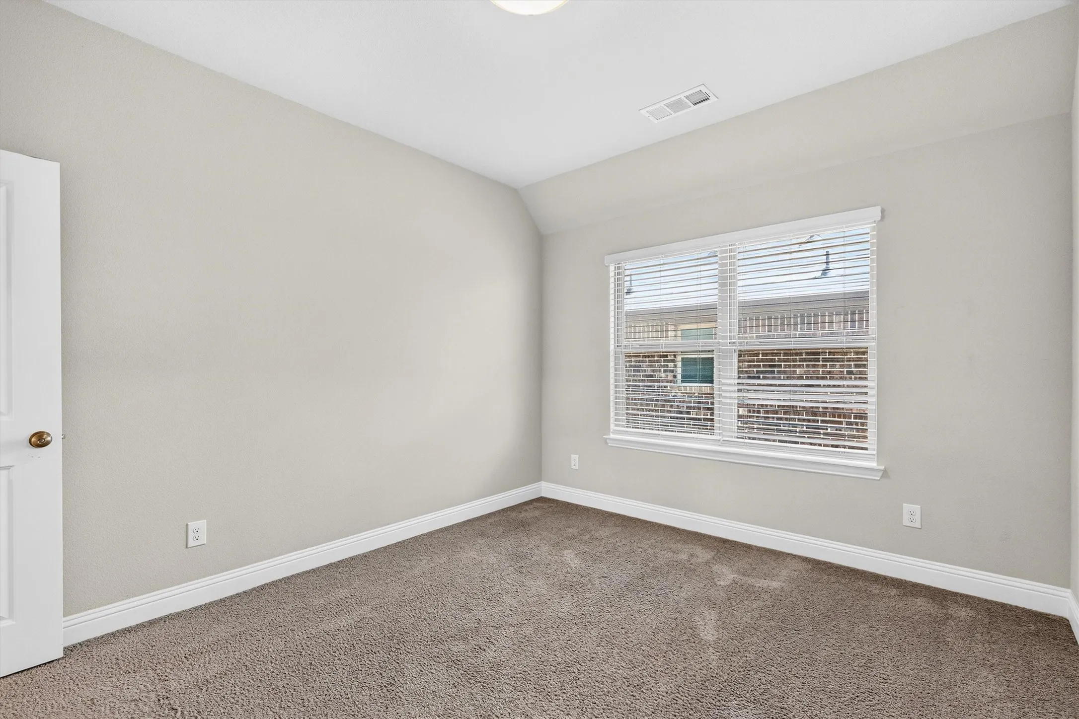 2nd bedroom upstair
