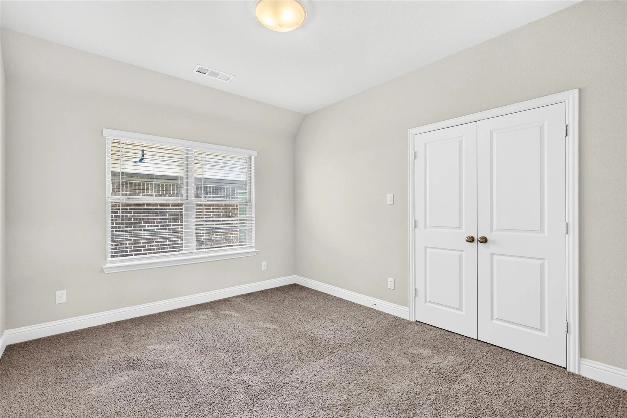 Single Family Residence For Sale in Collin County , 8226 Natchez Trail, Dallas, Texas 75252, 4 Bedroom, 4 Bathroom, 2 Garage spaces, 2,499 Sqft, built in 2020, mls#21365764, Real Estate Agent in Dallas, Homes For Sale in Collin county, Homes For Sale in Dallas, Realtor in Dallas Texas, Real Estate Brokerage Independent Realty Texas, Luminita Cordes Realtor