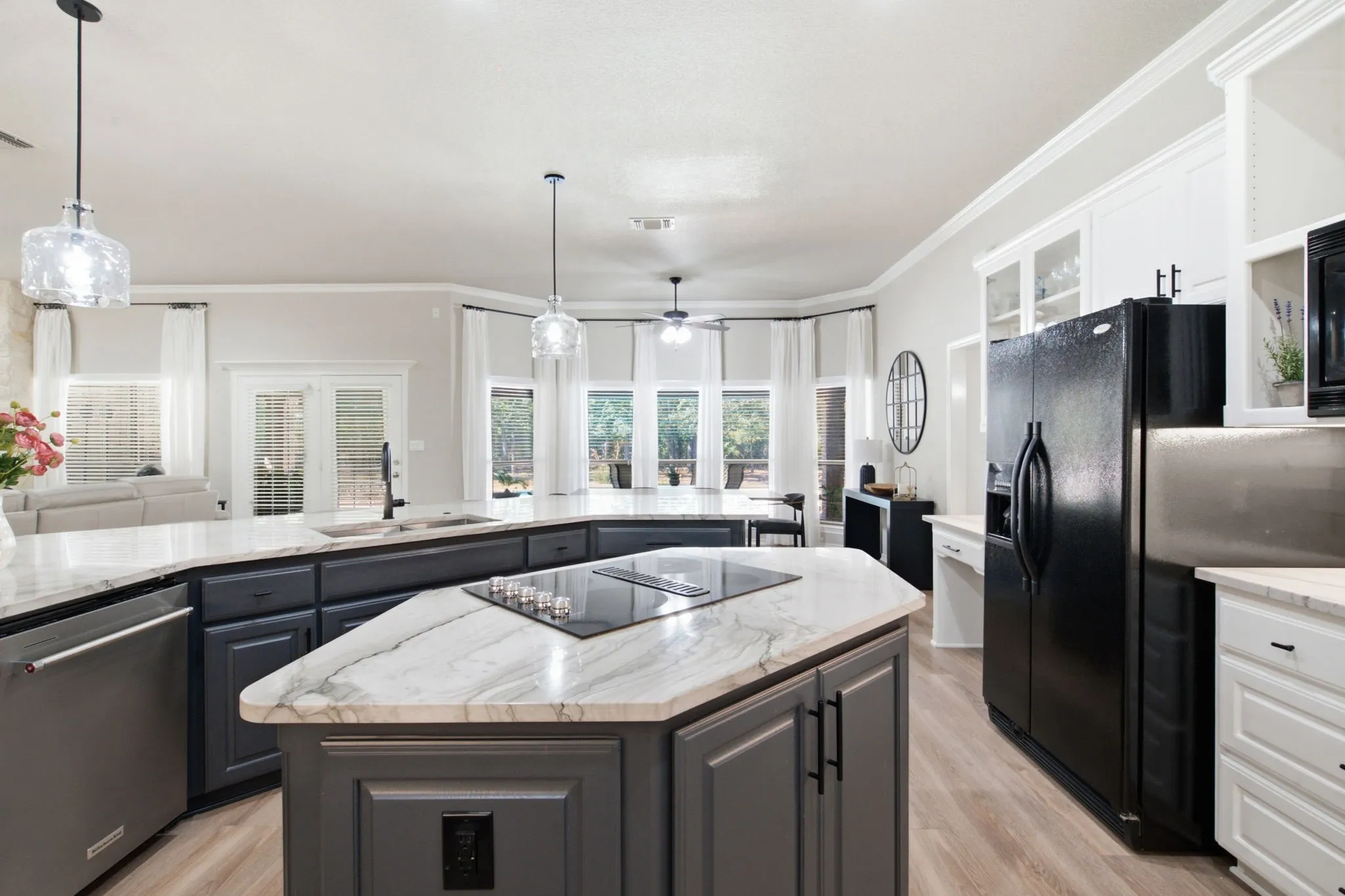Single Family Residence For Sale in Parker County , 834 Cougar Road, Lipan, Texas 76462, 4 Bedroom, 3 Bathroom, 3 Garage spaces, 2,675 Sqft, built in 2001, mls#21360860, Real Estate Agent in Lipan, Homes For Sale in Parker county, Homes For Sale in Lipan, Realtor in Lipan Texas, Real Estate Brokerage Independent Realty Texas, Luminita Cordes Realtor