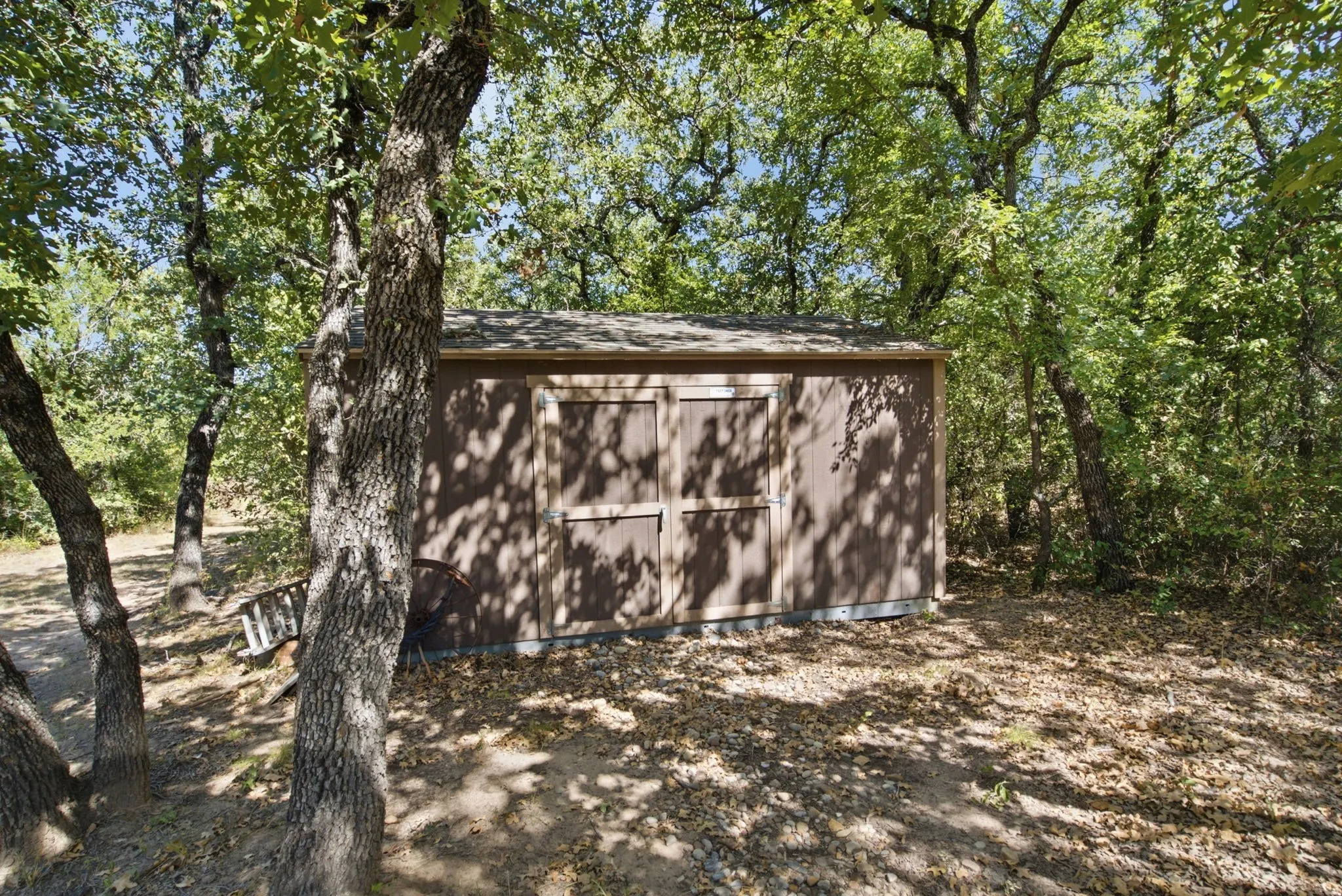 Single Family Residence For Sale in Parker County , 834 Cougar Road, Lipan, Texas 76462, 4 Bedroom, 3 Bathroom, 3 Garage spaces, 2,675 Sqft, built in 2001, mls#21360860, Real Estate Agent in Lipan, Homes For Sale in Parker county, Homes For Sale in Lipan, Realtor in Lipan Texas, Real Estate Brokerage Independent Realty Texas, Luminita Cordes Realtor