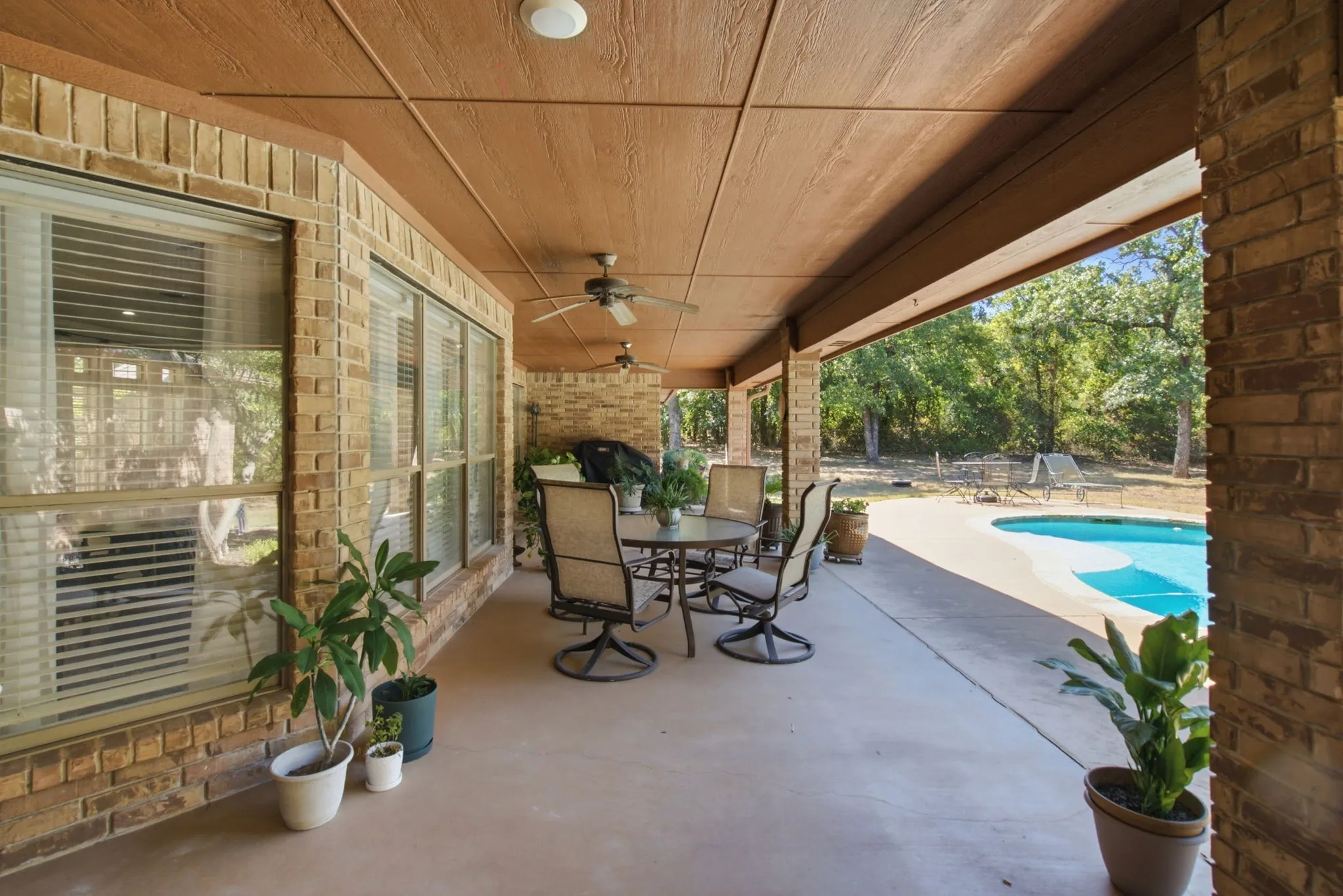 Single Family Residence For Sale in Parker County , 834 Cougar Road, Lipan, Texas 76462, 4 Bedroom, 3 Bathroom, 3 Garage spaces, 2,675 Sqft, built in 2001, mls#21360860, Real Estate Agent in Lipan, Homes For Sale in Parker county, Homes For Sale in Lipan, Realtor in Lipan Texas, Real Estate Brokerage Independent Realty Texas, Luminita Cordes Realtor