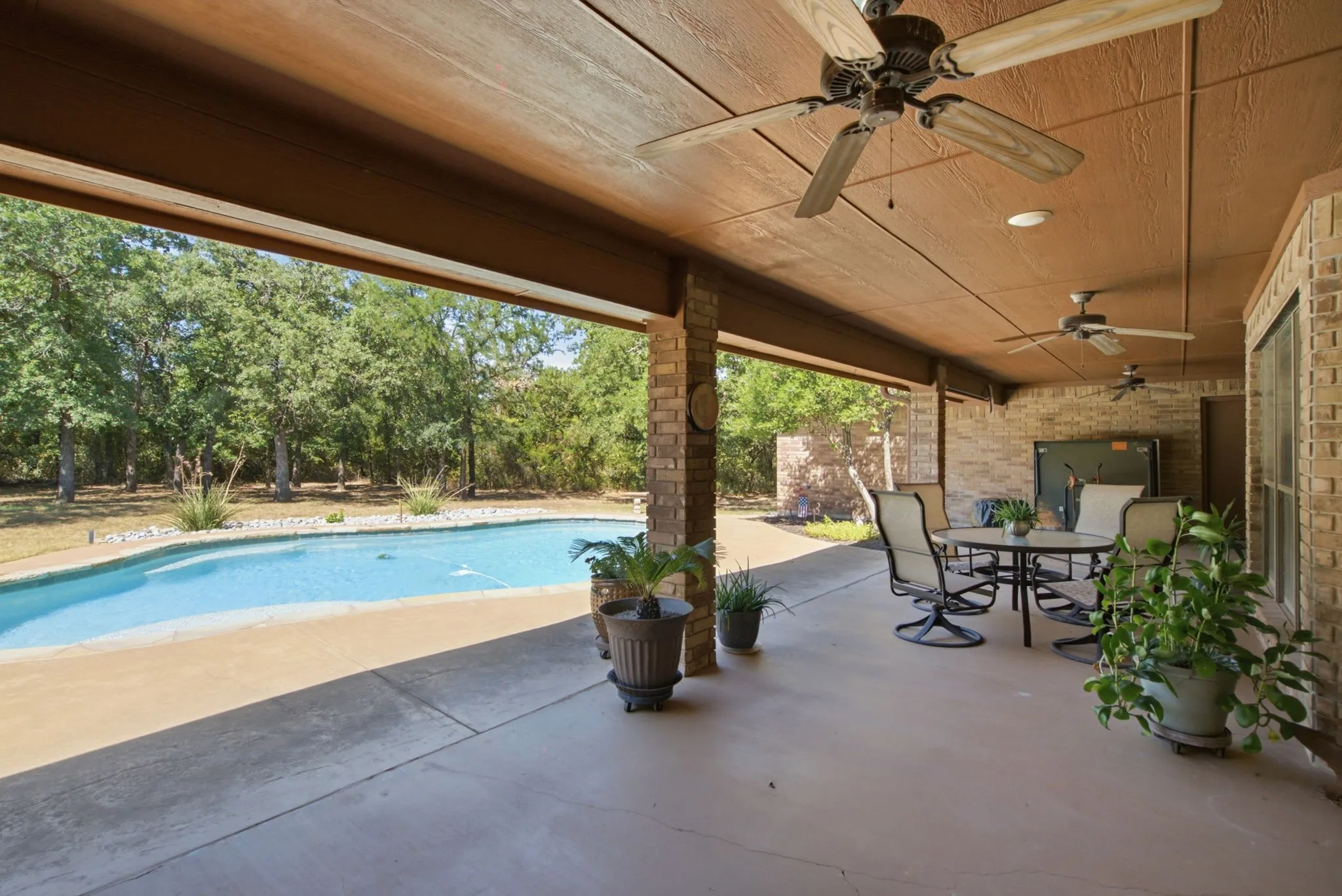 Single Family Residence For Sale in Parker County , 834 Cougar Road, Lipan, Texas 76462, 4 Bedroom, 3 Bathroom, 3 Garage spaces, 2,675 Sqft, built in 2001, mls#21360860, Real Estate Agent in Lipan, Homes For Sale in Parker county, Homes For Sale in Lipan, Realtor in Lipan Texas, Real Estate Brokerage Independent Realty Texas, Luminita Cordes Realtor