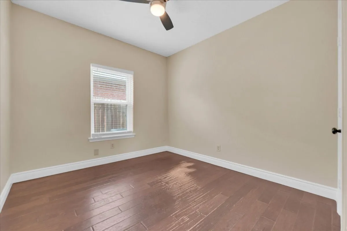 Single Family Residence For Rent in Tarrant County , 2971 Seguin Trail, Fort Worth, Texas 76118, 4 Bedroom, 3 Bathroom, 3 Garage spaces, 2,181 Sqft, built in 1992, mls#21366858, Real Estate Agent in Fort Worth, Homes For Rent in Tarrant county, Homes For Rent in Fort Worth, Realtor in Fort Worth Texas, Real Estate Brokerage Independent Realty Texas, Luminita Cordes Realtor