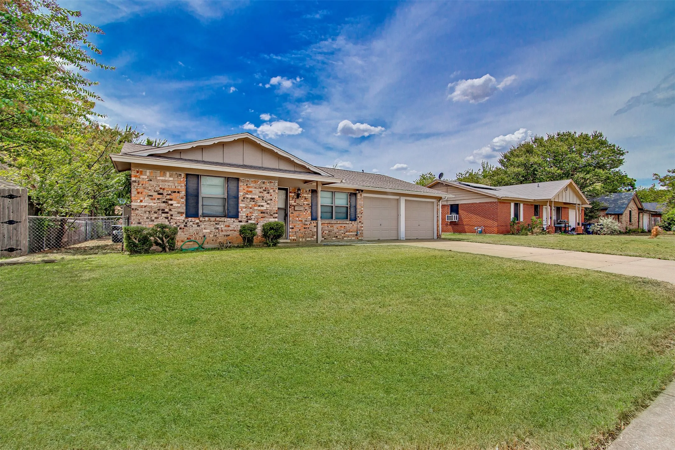 Single Family Residence For Sale in Johnson County , 509 NW Renfro Street, Burleson, Texas 76028, 3 Bedroom, 2 Bathroom, 2 Garage spaces, 1,304 Sqft, built in 1960, mls#21364180, Real Estate Agent in Burleson, Homes For Sale in Johnson county, Homes For Sale in Burleson, Realtor in Burleson Texas, Real Estate Brokerage Independent Realty Texas, Luminita Cordes Realtor