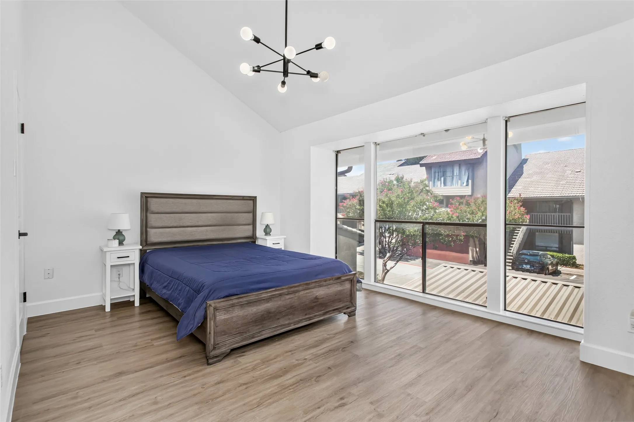Condominium For Rent in Dallas County , 4541 N O Connor Road 2243, Irving, Texas 75062, 3 Bedroom, 2 Bathroom, Garage spaces, 1,357 Sqft, built in 1975, mls#21366860, Real Estate Agent in Irving, Homes For Rent in Dallas county, Homes For Rent in Irving, Realtor in Irving Texas, Real Estate Brokerage Independent Realty Texas, Luminita Cordes Realtor