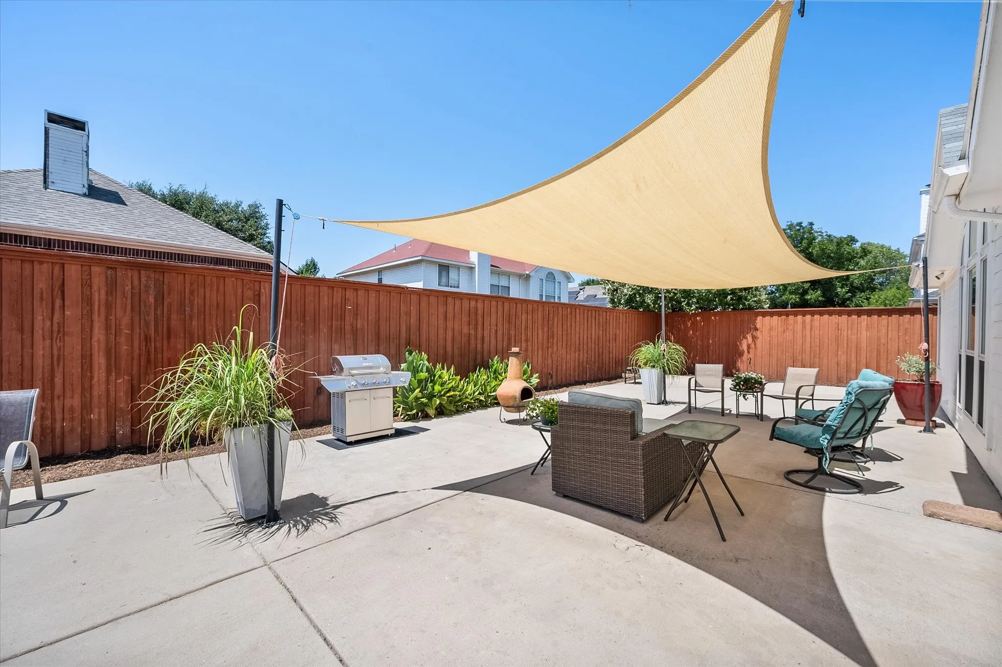The sail can be left up, adjusted or removed depending on how you want to enjoy your back patio!