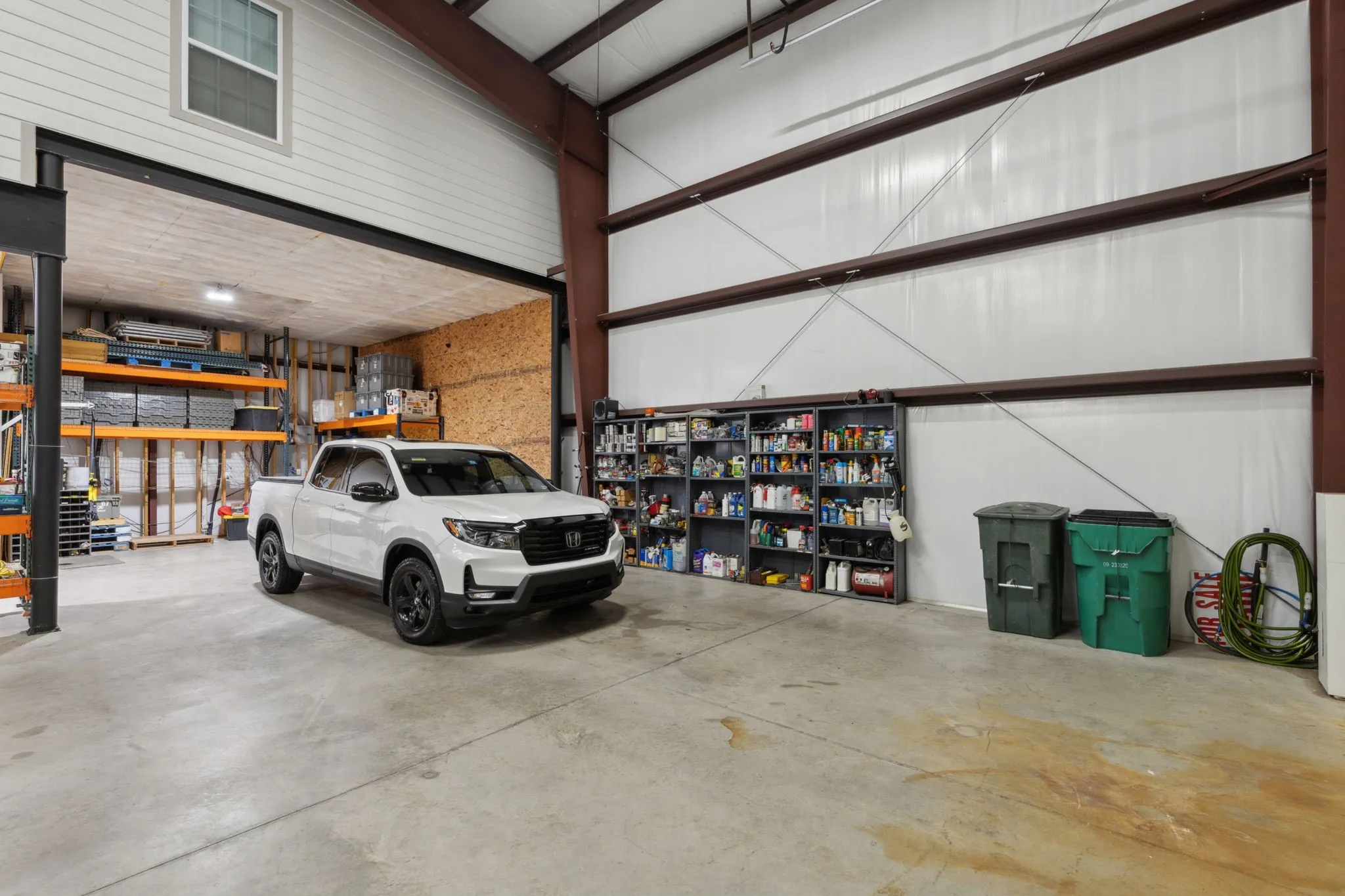 Single Family Residence For Sale in Tarrant County , 771 Aviator Drive, Fort Worth, Texas 76179, 2 Bedroom, 3 Bathroom, 1 Garage spaces, 6,375 Sqft, built in 2012, mls#21366870, Real Estate Agent in Fort Worth, Homes For Sale in Tarrant county, Homes For Sale in Fort Worth, Realtor in Fort Worth Texas, Real Estate Brokerage Independent Realty Texas, Luminita Cordes Realtor