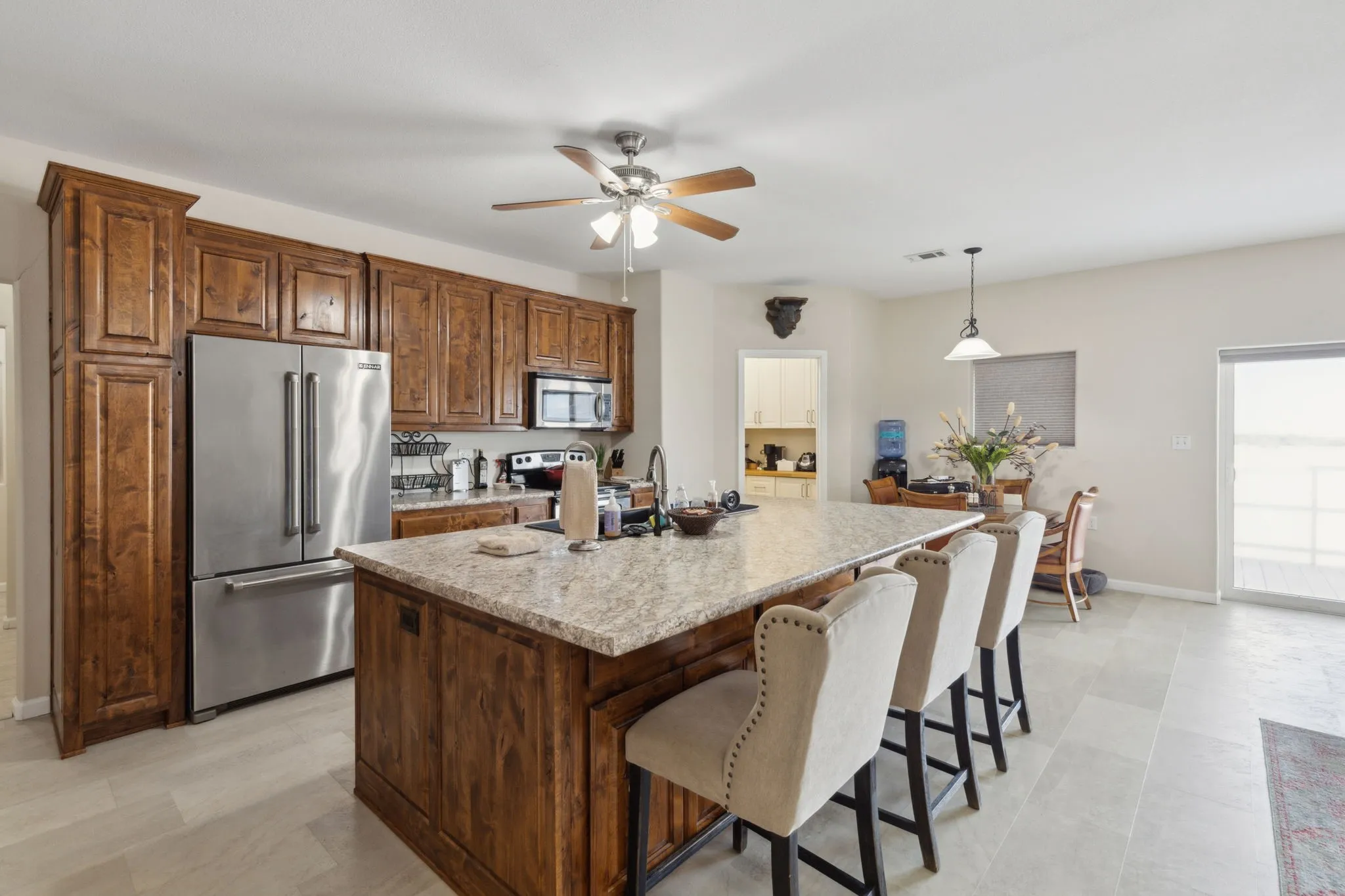 Single Family Residence For Sale in Tarrant County , 771 Aviator Drive, Fort Worth, Texas 76179, 2 Bedroom, 3 Bathroom, 1 Garage spaces, 6,375 Sqft, built in 2012, mls#21366870, Real Estate Agent in Fort Worth, Homes For Sale in Tarrant county, Homes For Sale in Fort Worth, Realtor in Fort Worth Texas, Real Estate Brokerage Independent Realty Texas, Luminita Cordes Realtor