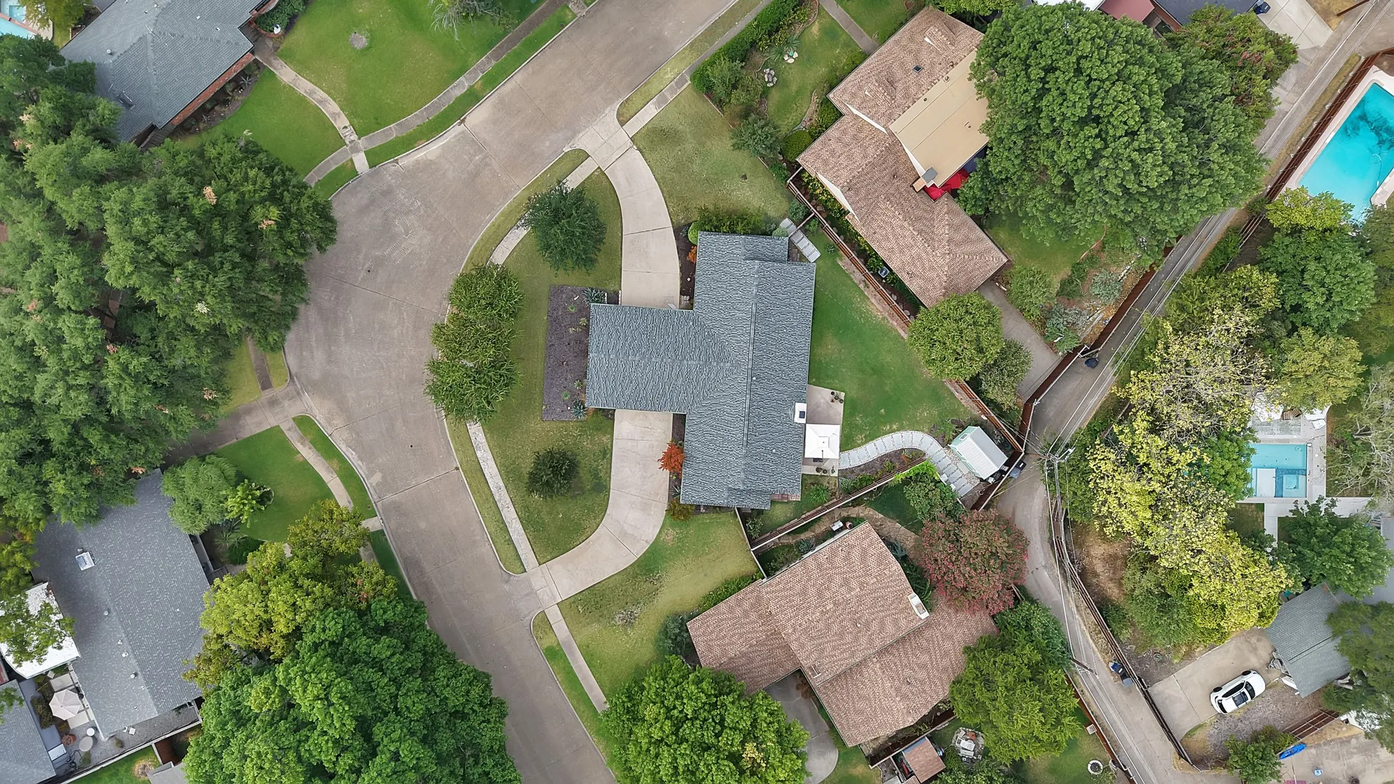 Single Family Residence For Sale in Dallas County , 9555 Vinewood Drive, Dallas, Texas 75228, 4 Bedroom, 2 Bathroom, Garage spaces, 2,024 Sqft, built in 1963, mls#21365920, Real Estate Agent in Dallas, Homes For Sale in Dallas county, Homes For Sale in Dallas, Realtor in Dallas Texas, Real Estate Brokerage Independent Realty Texas, Luminita Cordes Realtor