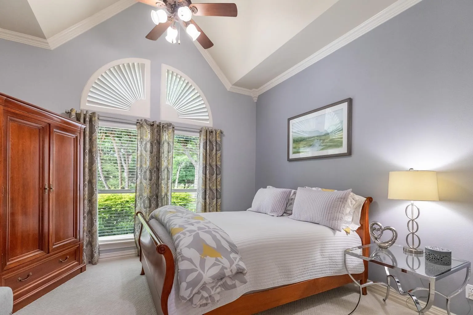 Single Family Residence For Sale in Tarrant County , 215 Bent Creek Court, Southlake, Texas 76092, 5 Bedroom, 7 Bathroom, 5 Garage spaces, 5,808 Sqft, built in 1994, mls#21366871, Real Estate Agent in Southlake, Homes For Sale in Tarrant county, Homes For Sale in Southlake, Realtor in Southlake Texas, Real Estate Brokerage Independent Realty Texas, Luminita Cordes Realtor