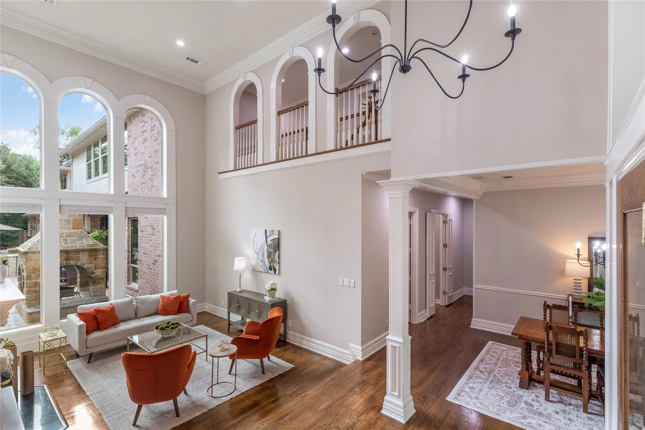 Single Family Residence For Sale in Tarrant County , 215 Bent Creek Court, Southlake, Texas 76092, 5 Bedroom, 7 Bathroom, 5 Garage spaces, 5,808 Sqft, built in 1994, mls#21366871, Real Estate Agent in Southlake, Homes For Sale in Tarrant county, Homes For Sale in Southlake, Realtor in Southlake Texas, Real Estate Brokerage Independent Realty Texas, Luminita Cordes Realtor